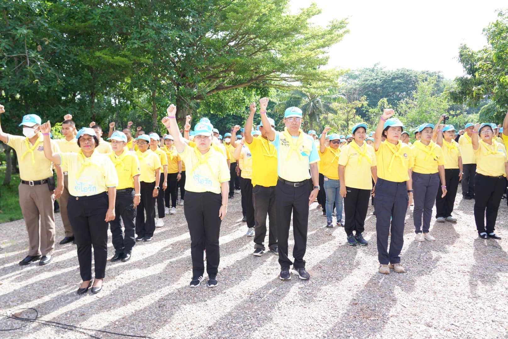 📣 พช.ราชบุรี ร่วมกิจกรรมจิตอาสาพระราชทาน “พช.ทำความดี ด้วยหัวใจ เทิดทูนสถาบันหลักของชาติ” เนื่องในวันฉัตรมงคลและวันสำคัญของชาติ ห้วงเดือนพฤษภาคม