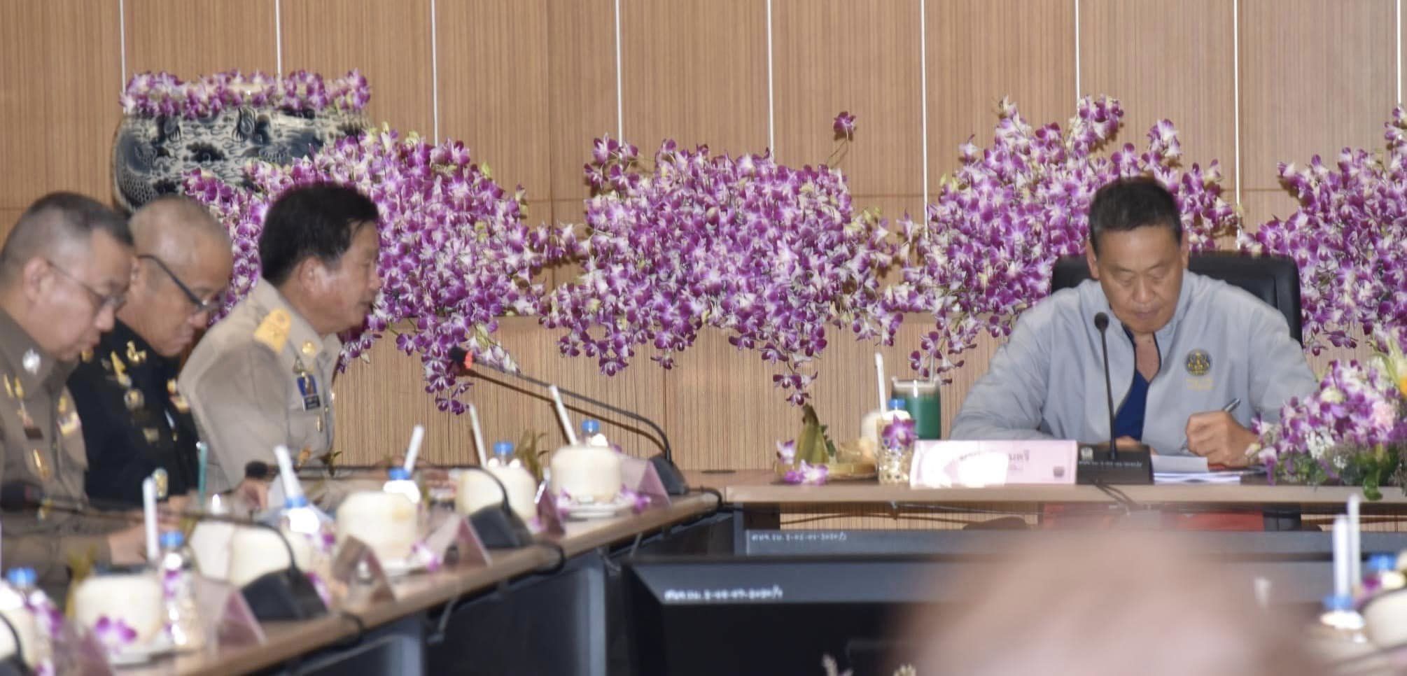 📣 ราชบุรี สุดปลื้ม โชว์สินค้าโอทอปต้อนรับนายเศรษฐา ทวีสิน นายกรัฐมนตรี และคณะตรวจราชการ ทัวร์นกขมิ้นบุรีที่ 3 เยี่ยมชมให้กำลังใจบูธสินค้า OTOP และผลิตภัณฑ์ชุมชน ของดีจังหวัดราชบุรี