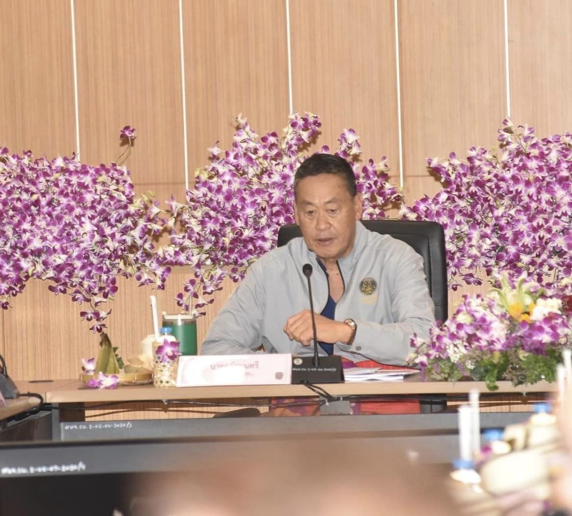 📣 ราชบุรี สุดปลื้ม โชว์สินค้าโอทอปต้อนรับนายเศรษฐา ทวีสิน นายกรัฐมนตรี และคณะตรวจราชการ ทัวร์นกขมิ้นบุรีที่ 3 เยี่ยมชมให้กำลังใจบูธสินค้า OTOP และผลิตภัณฑ์ชุมชน ของดีจังหวัดราชบุรี