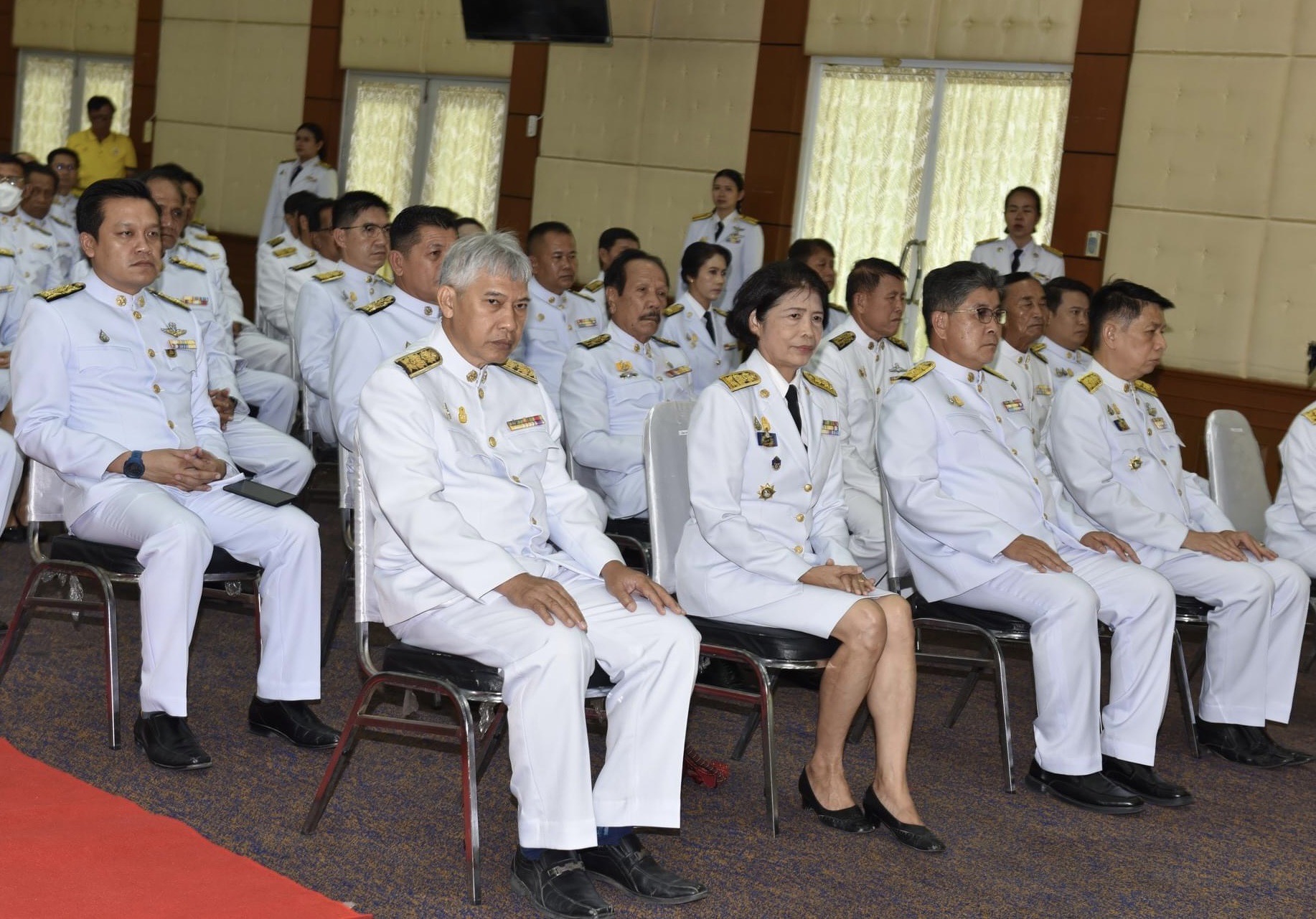 📣 พช.ราชบุรี ร่วมพิธีรับพระราชทานพระบรมฉายาลักษณ์ พระบาทสมเด็จพระเจ้าอยู่หัวที่ฉายกับสมเด็จพระนางเจ้าฯ พระบรมราชินี