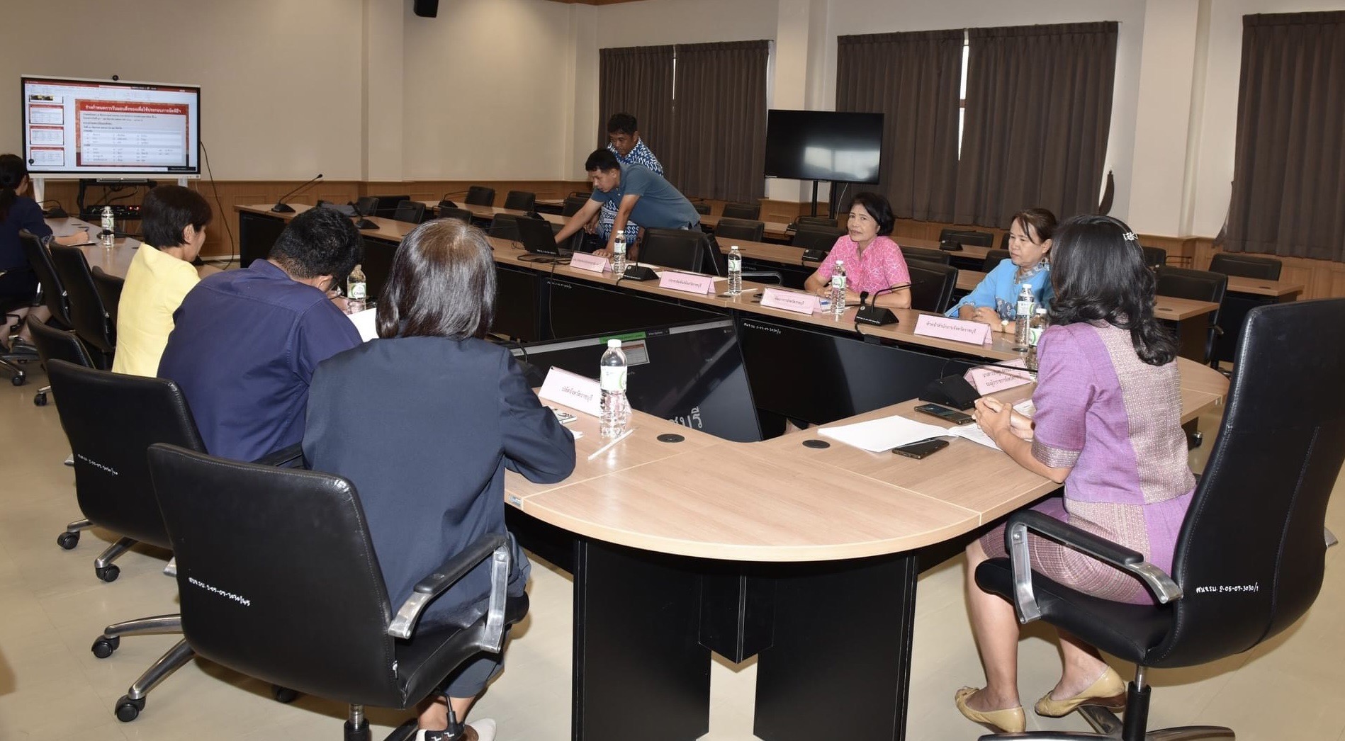 📣 พช.ราชบุรี ร่วมประชุมผ่านทางระบบ Zoom Meeting จากกระทรวงมหาดไทยของคณะทำงานฝ่ายจัดทำและเก็บรักษาคนโทน้ำพระพุทธมนต์ศักดิ์สิทธิ์ ครั้งที่ 1/2567