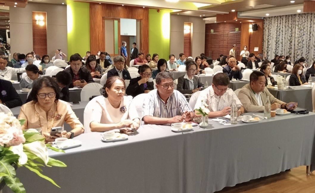 📣 พช.ราชบุรี ร่วมประชุมเชิงปฏิบัติการเพื่อทบทวนแผนพัฒนากลุ่มจังหวัดภาคกลางตอนล่าง 1 พ.ศ. 2566 – 2570 (ฉบับทบทวน) ประจำปีงบประมาณ พ.ศ. 2569 และจัดทำแผนปฏิบัติราชการประจำปีของกลุ่มจังหวัดภาคกลางตอนล่าง 1 ประจำปีงบประมาณ พ.ศ. 2569