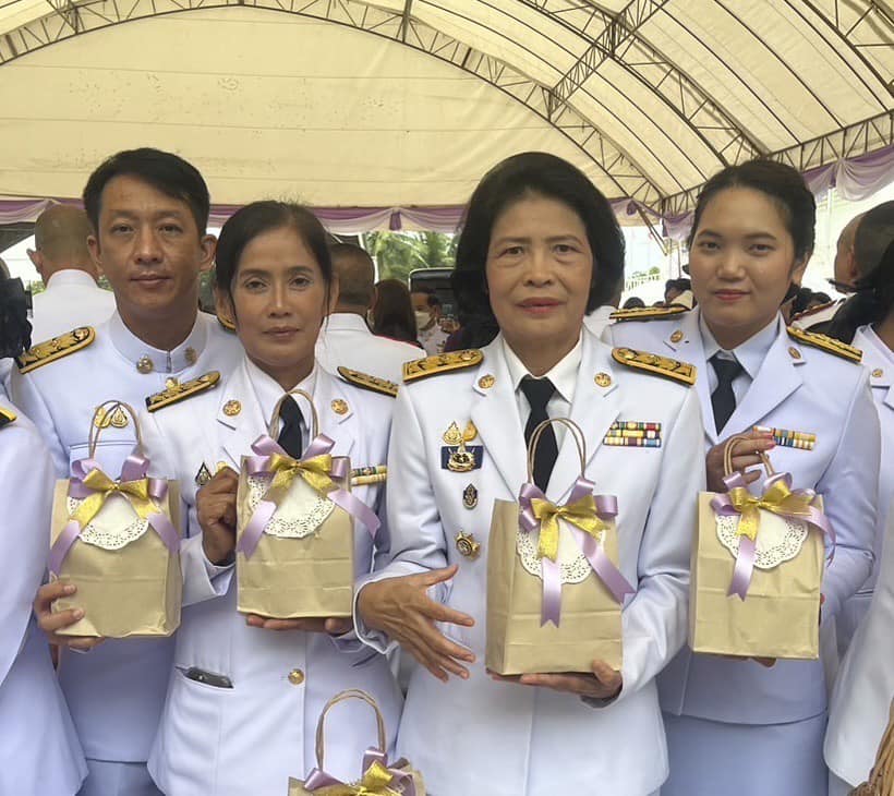 📣 พช.ราชบุรี ร่วมพิธีทำบุญตักบาตร เพื่อถวายเป็นพระราชกุศล เนื่องในโอกาสวันเฉลิมพระชนมพรรษา สมเด็จพระนางเจ้าฯ พระบรมราชินี 3 มิถุนายน 2567