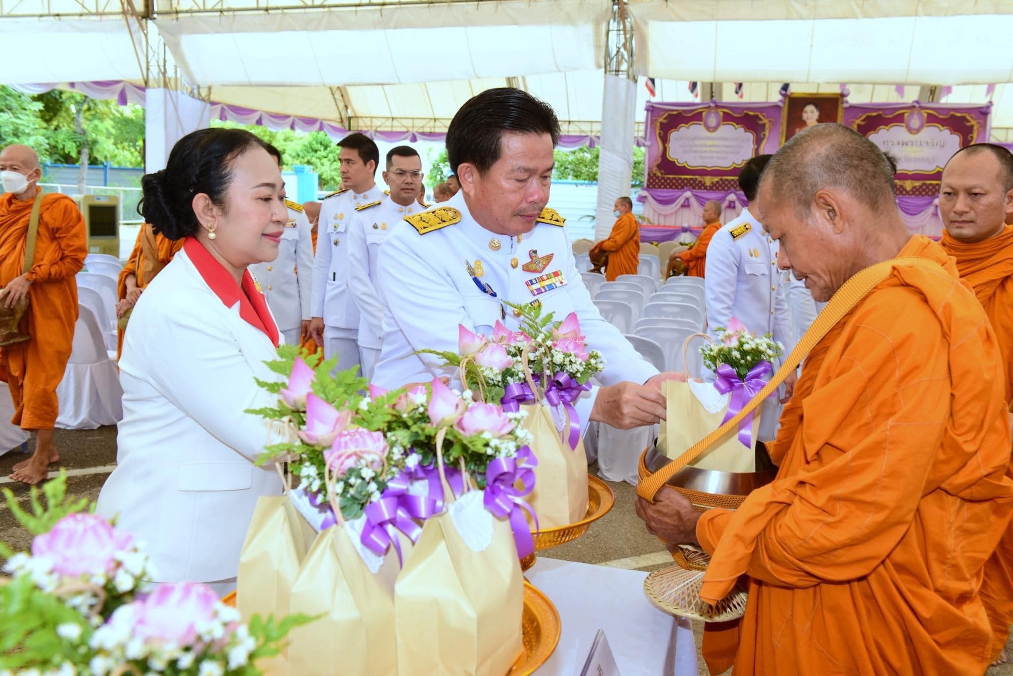 📣 พช.ราชบุรี ร่วมพิธีทำบุญตักบาตร เพื่อถวายเป็นพระราชกุศล เนื่องในโอกาสวันเฉลิมพระชนมพรรษา สมเด็จพระนางเจ้าฯ พระบรมราชินี 3 มิถุนายน 2567