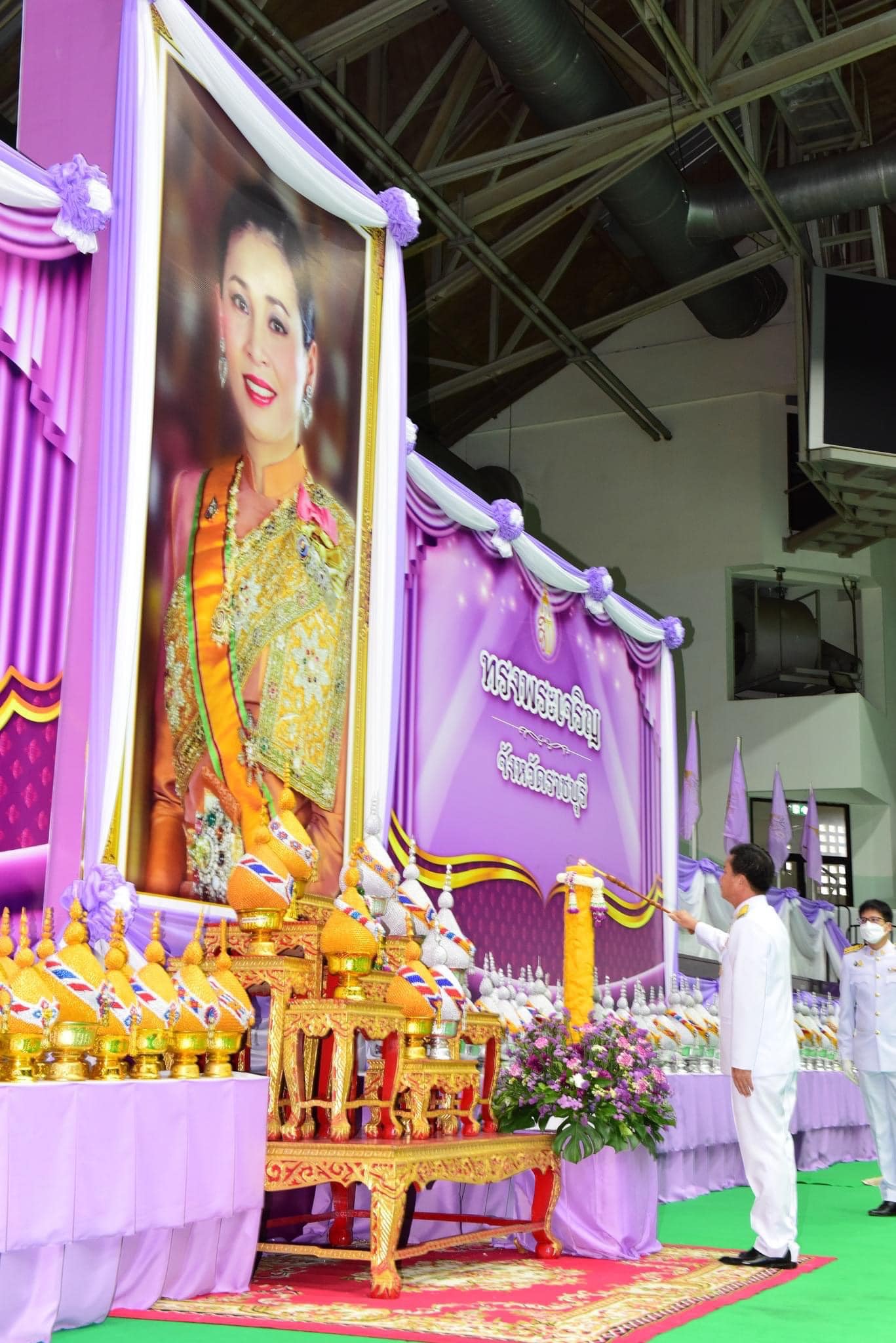 📣 พช.ราชบุรี ร่วมพิธีถวายเครื่องราชสักการะ วางพานพุ่ม และจุดเทียนถวายพระพรชัยมงคล เนื่องในโอกาสวันเฉลิมพระชนมพรรษา สมเด็จพระนางเจ้าฯ พระบรมราชินี 3 มิถุนายน 2567