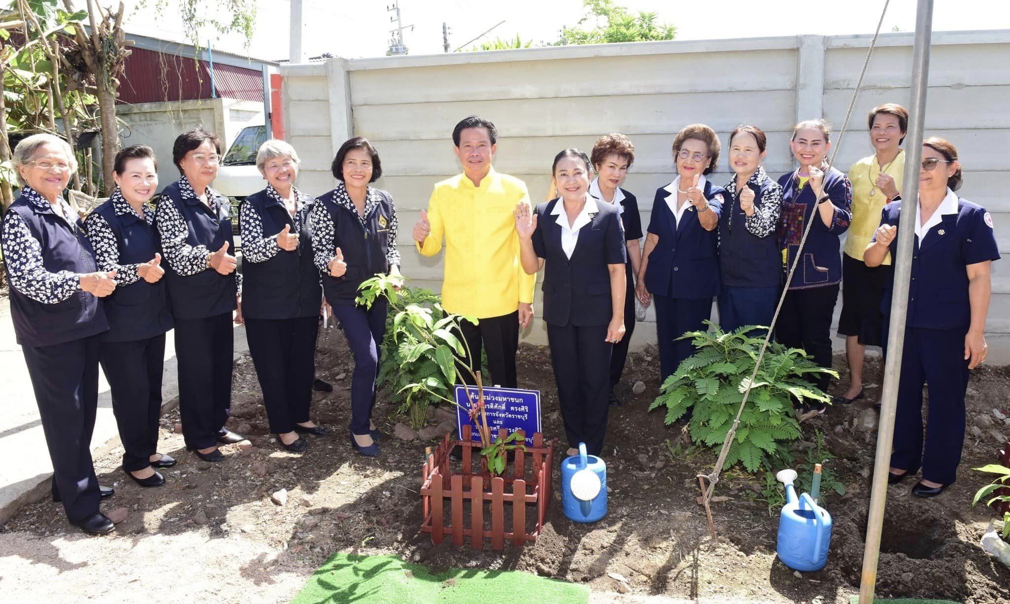 📣 “คนราชบุรี ไม่ทิ้งกัน” พ่อเมืองราชบุรีส่งมอบบ้านโครงการบ้านห่วงใยจากใจ GLO ประจำปี 2566