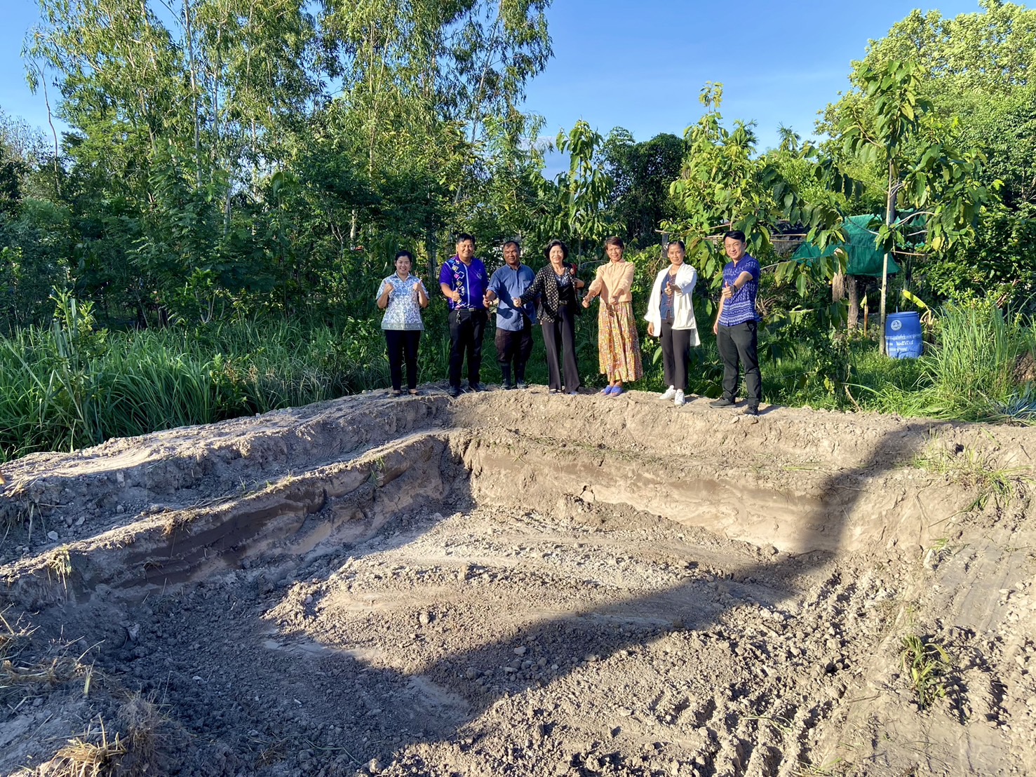 📣 พช.ราชบุรี ลงพื้นที่ตรวจเยี่ยม และติดตามผลการดำเนินงานกิจกรรมการสร้างความมั่นคงทางอาหาร “บ้านนี้มีรักปลูกผักกินเอง ทางนี้มีผลผู้คนรักกัน” ตามแนวพระราชดำริกรมสมเด็จพระเทพรัตนราชสุดาฯ สยามบรมราชกุมารี สู่การปฏิบัติ