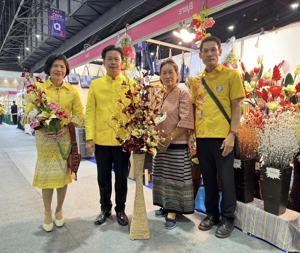 📣 จังหวัดราชบุรี ร่วมพิธีเปิดงาน “OTOP Midyear 2024 หลากหลายผลิตภัณฑ์ สีสันภูมิ ปัญญาไทย” พร้อมทั้งตรวจเยี่ยม ให้กำลังใจ ผู้ประกอบการ OTOP จังหวัดราชบุรี