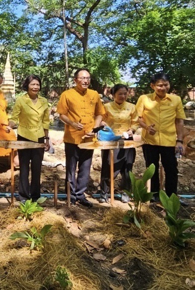 พช.ราชบุรี จัดกิจกรรม “เอามื้อสามัคคี สร้างความมั่นคงทางอาหาร ปลูกผักสวนครัว จากวัดสู่ชุมชน” ขับเคลื่อนการน้อมนำแนวพระราชดำริของสมเด็จพระกนิษฐาธิราชเจ้า กรมสมเด็จพระเทพรัตนราชสุดาฯ สยามบรมราชกุมารี สู่การปฏิบัติ