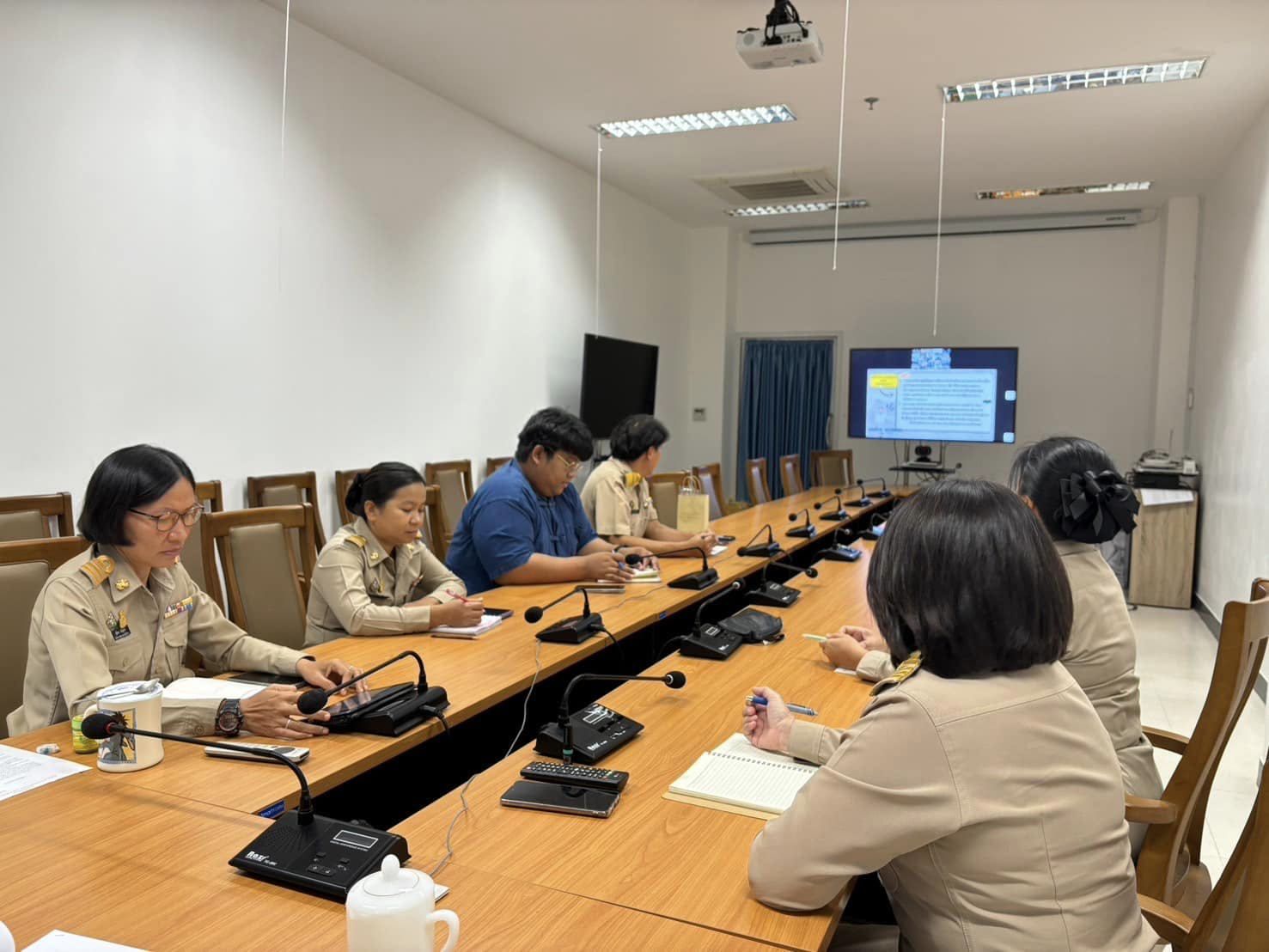 พช.ราชบุรี ร่วมรับฟังประชุมกรมการพัฒนาชุมชน ครั้งที่ 6/2567 ผ่านระบบวีดิทัศน์ทางไกล (Video Conference) กรมการพัฒนาชุมชน กระทรวงมหาดไทย
