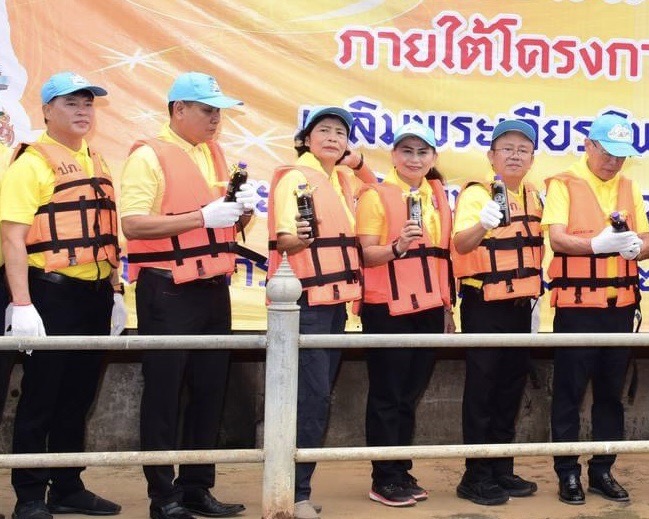 พช.ราชบุรี เข้าร่วมกิจกรรมรวมพลังจิตอาสาพัฒนาคลองลัดพลี ภายใต้โครงการ 10 คลองสวย น้ำใส คนไทยมีสุข เฉลิมพระเกียรติพระบาทสมเด็จพระเจ้าอยู่หัว เนื่องในโอกาสพระราชพิธีมหามงคลเฉลิมพระชนมพรรษา 6 รอบ 28 กรกฎาคม 2567