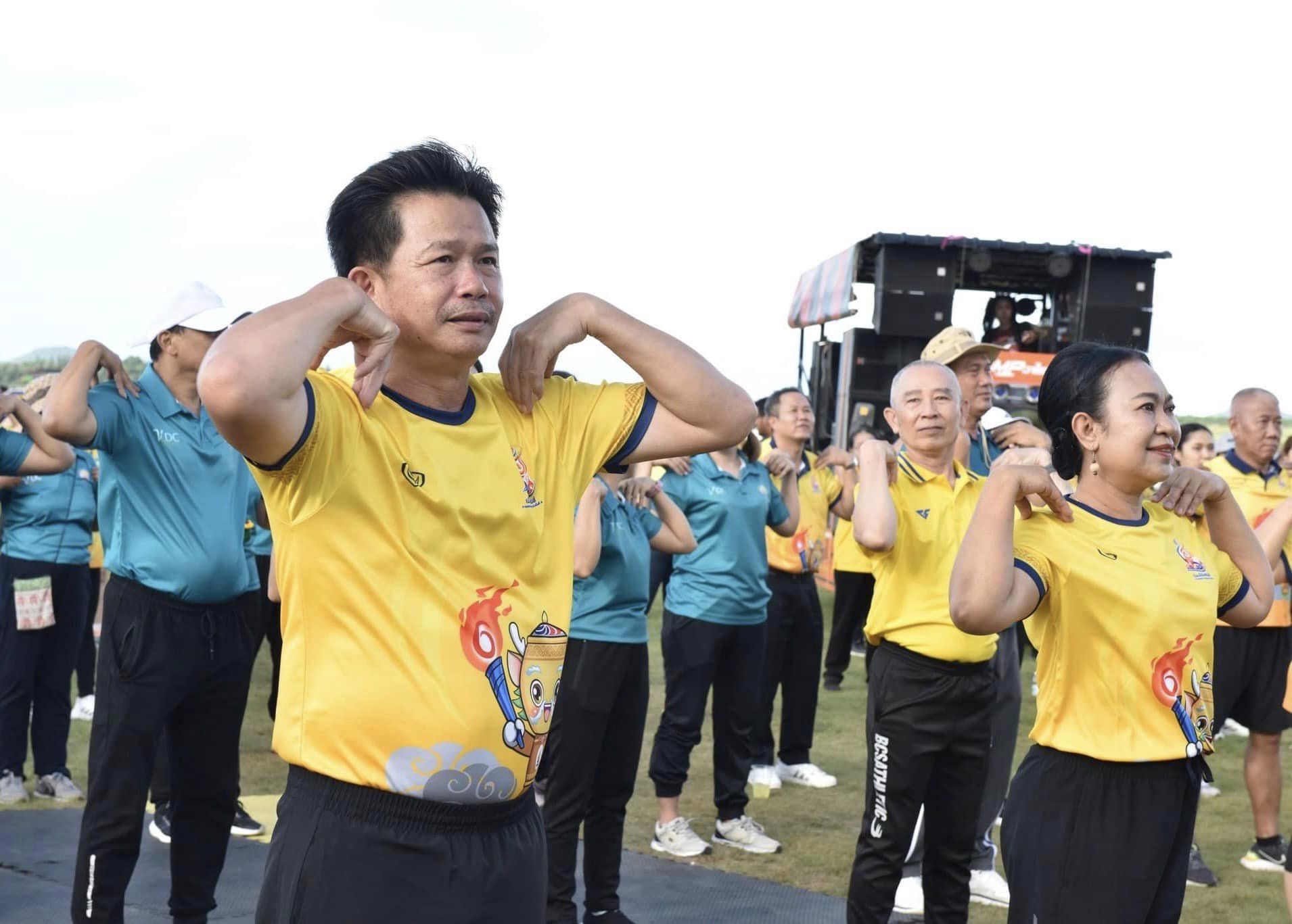 พช.ราชบุรี สร้างพลังกาย เสริมพลังใจ ชาว พช.ราชบุรีสุขภาพดี ร่วมกิจกรรม “ผู้ว่าฯ พาออกกำลังกาย” ครั้งที่ 8 ณ อ่างเก็บน้ำสำนักห้วยไม้เต็ง จังหวัดราชบุรี