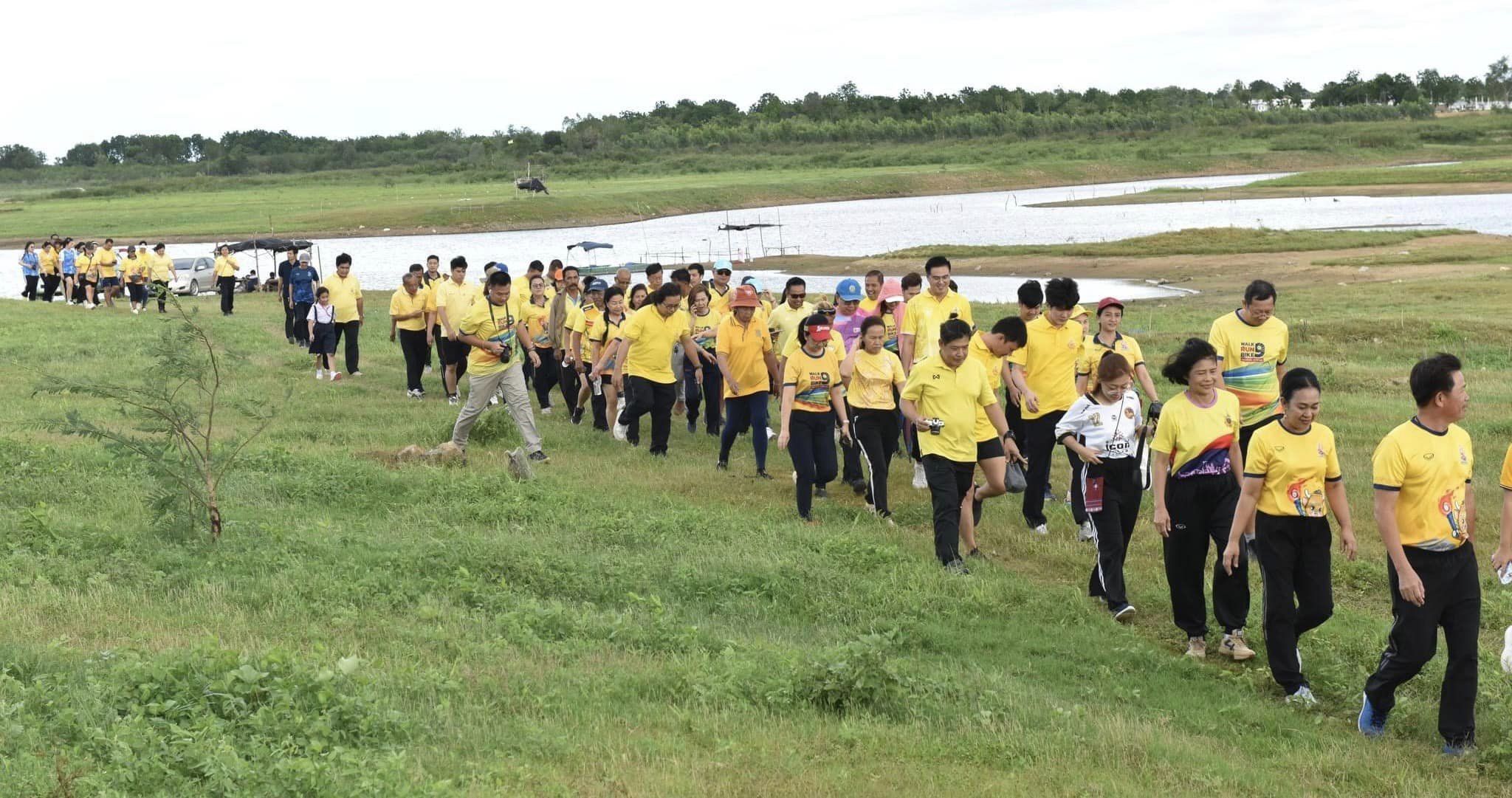 พช.ราชบุรี สร้างพลังกาย เสริมพลังใจ ชาว พช.ราชบุรีสุขภาพดี ร่วมกิจกรรม “ผู้ว่าฯ พาออกกำลังกาย” ครั้งที่ 8 ณ อ่างเก็บน้ำสำนักห้วยไม้เต็ง จังหวัดราชบุรี