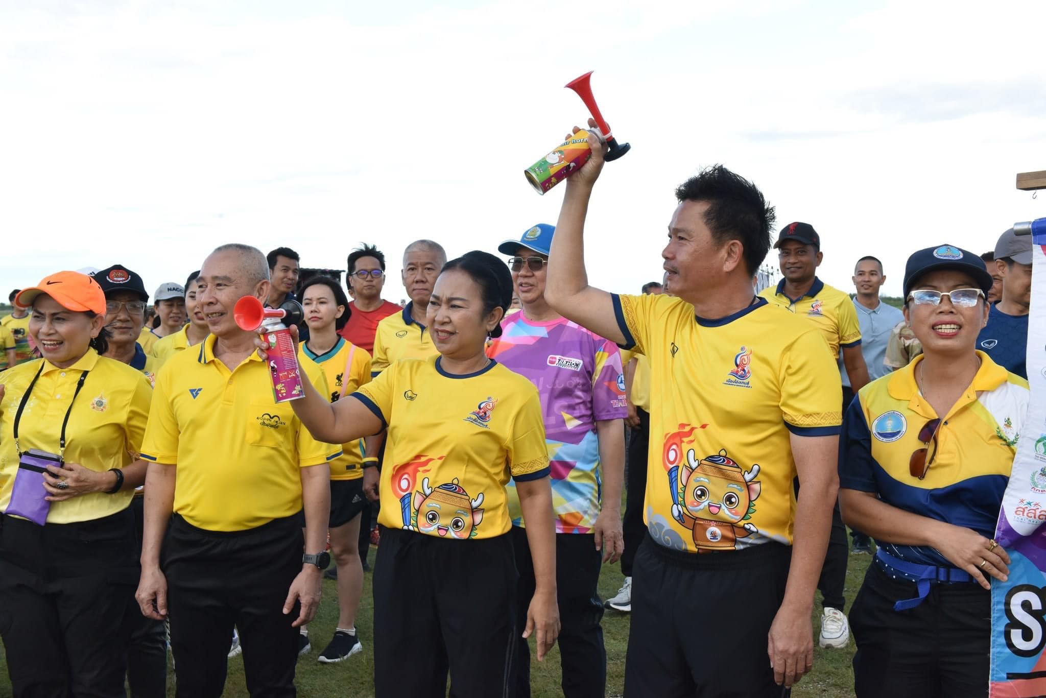 พช.ราชบุรี สร้างพลังกาย เสริมพลังใจ ชาว พช.ราชบุรีสุขภาพดี ร่วมกิจกรรม “ผู้ว่าฯ พาออกกำลังกาย” ครั้งที่ 8 ณ อ่างเก็บน้ำสำนักห้วยไม้เต็ง จังหวัดราชบุรี