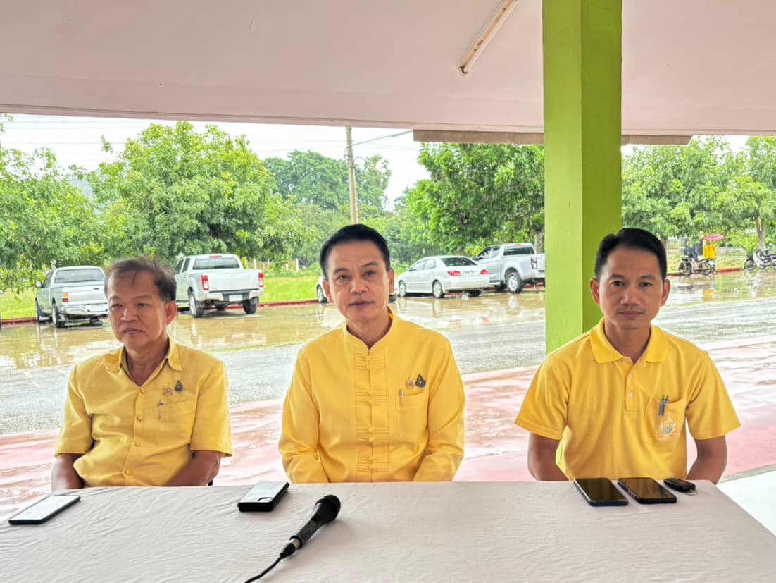 📣 ผู้ตรวจราชการกรมพัฒนาชุมชน ลงพื้นที่ตรวจเยี่ยมและติดตามการดำเนินงานของศูนย์สารสนเทศตำบลต้นแบบเพื่อพัฒนาคุณภาพชีวิตตำบลเขาขลุง อำเภอบ้านโป่ง จังหวัดราชบุรี ⏰ วันจันทร์ที่ 15 กรกฎาคม 2567 ณ บ้านหนองไม้เฝ้า หมู่ที่ 4 ตำบลเขาขลุง อำเภอบ้านโป่ง จังหวัดราชบุรี