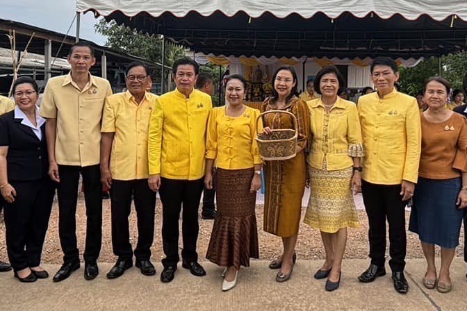 ปลัดกระทรวงมหาดไทยมอบบ้านตามโครงการซ่อมแซมบ้านผู้ยากไร้ เฉลิมพระเกียรติพระบาทสมเด็จพระเจ้าอยู่หัว เนื่องในโอกาสพระราชพิธีมหามงคลเฉลิมพระชนมพรรษา 6 รอบ 28 กรกฎาคม 2567