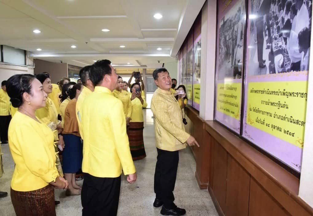 ปลัดกระทรวงมหาดไทยมอบชุดเครื่องแบบลูกเสือ – เนตรนารี แก่นักเรียนในจังหวัดราชบุรี