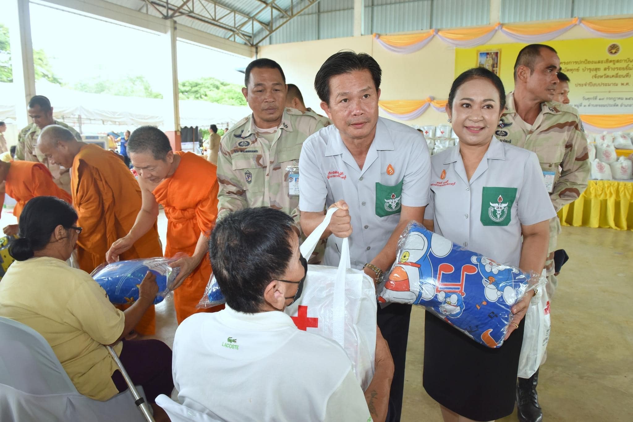 📣 พช.ราชบุรี เข้าร่วมกิจกรรมปกป้องและเชิดชูสถาบันพระมหากษัตริย์ พร้อมออกหน่วยบริการเคลื่อนที่และหน่วยแพทย์เคลื่อนที่ พอ.สว. ที่อำเภอวัดเพลง