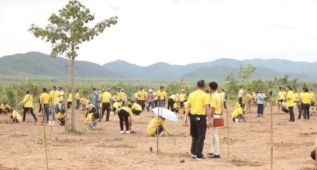 ปลัดกระทรวงมหาดไทยเป็นประธานในกิจกรรมปลูกต้นไม้เฉลิมพระเกียรติพระบาทสมเด็จพระเจ้าอยู่หัว เนื่องในโอกาสมหามงคล เฉลิมพระชนมพรรษา 6 รอบ 28 กรกฎาคม 2567