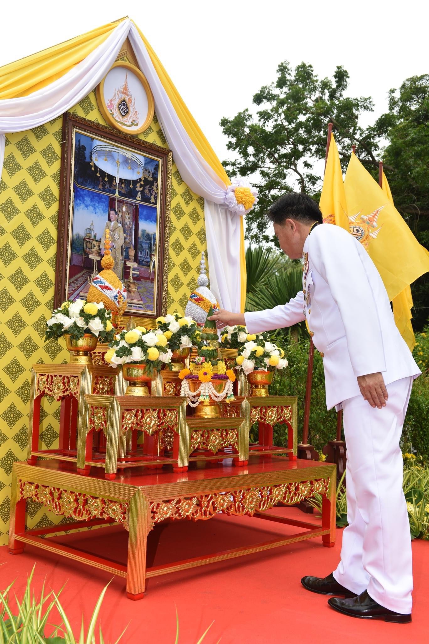 📣 พช.ราชบุรี เข้าร่วมประกอบพิธีพลีกรรมตักน้ำจากแหล่งน้ำศักดิ์สิทธิ์ สระโกสินารายณ์ เพื่อเชิญไปประกอบพิธีเสกน้ำพระพุทธมนต์ศักดิ์สิทธิ์ เนื่องในโอกาสพระราชพิธีมหามงคลเฉลิมพระชนมพรรษา 6 รอบ 28 กรกฎาคม 2567