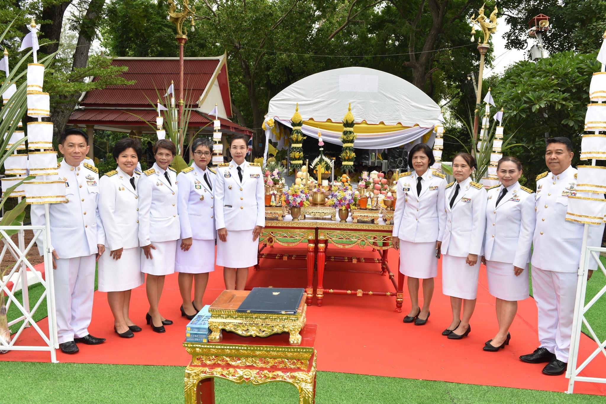 📣 พช.ราชบุรี เข้าร่วมประกอบพิธีพลีกรรมตักน้ำจากแหล่งน้ำศักดิ์สิทธิ์ สระโกสินารายณ์ เพื่อเชิญไปประกอบพิธีเสกน้ำพระพุทธมนต์ศักดิ์สิทธิ์ เนื่องในโอกาสพระราชพิธีมหามงคลเฉลิมพระชนมพรรษา 6 รอบ 28 กรกฎาคม 2567