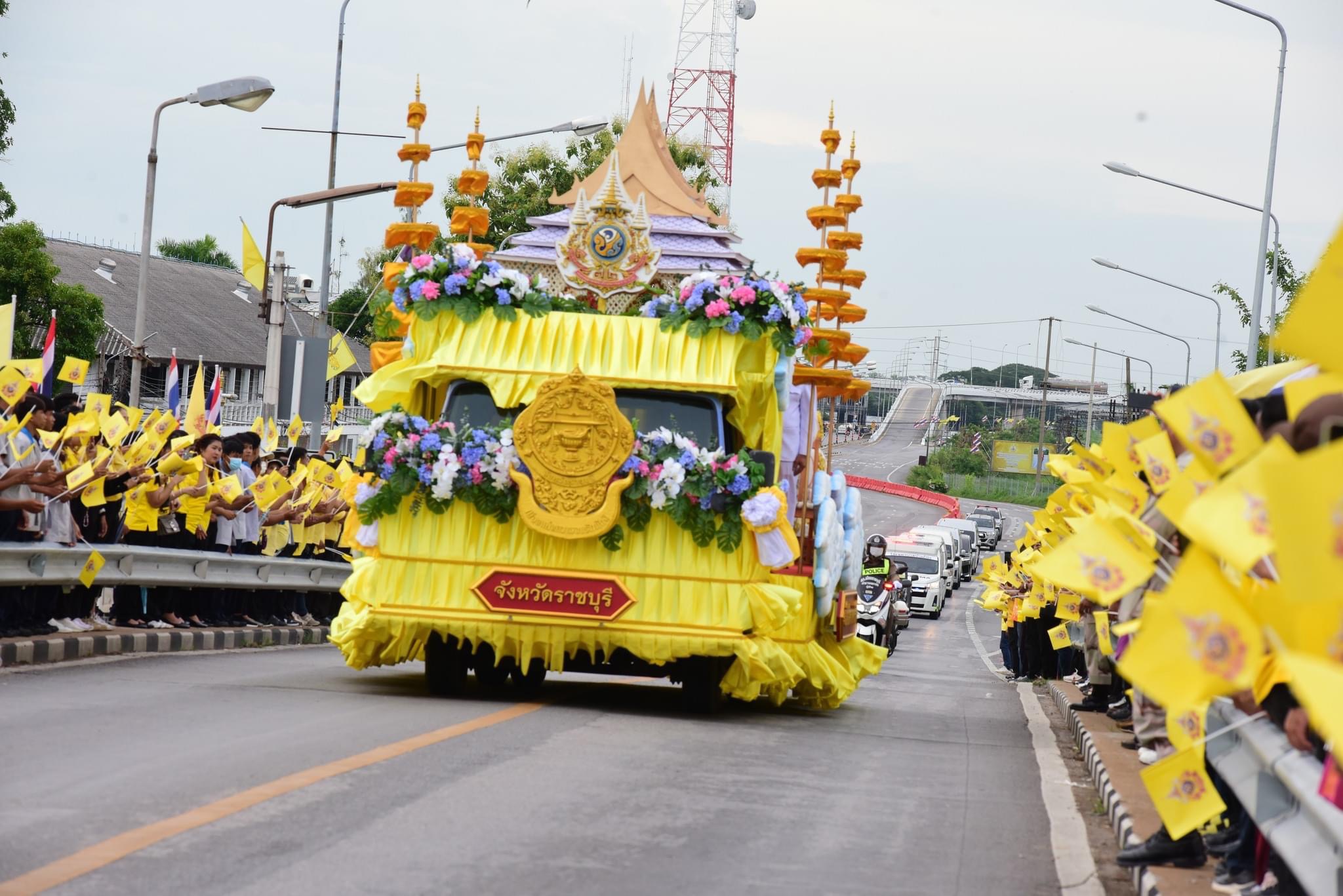 📣 พช.ราชบุรี เข้าร่วมประกอบพิธีพลีกรรมตักน้ำจากแหล่งน้ำศักดิ์สิทธิ์ สระโกสินารายณ์ เพื่อเชิญไปประกอบพิธีเสกน้ำพระพุทธมนต์ศักดิ์สิทธิ์ เนื่องในโอกาสพระราชพิธีมหามงคลเฉลิมพระชนมพรรษา 6 รอบ 28 กรกฎาคม 2567