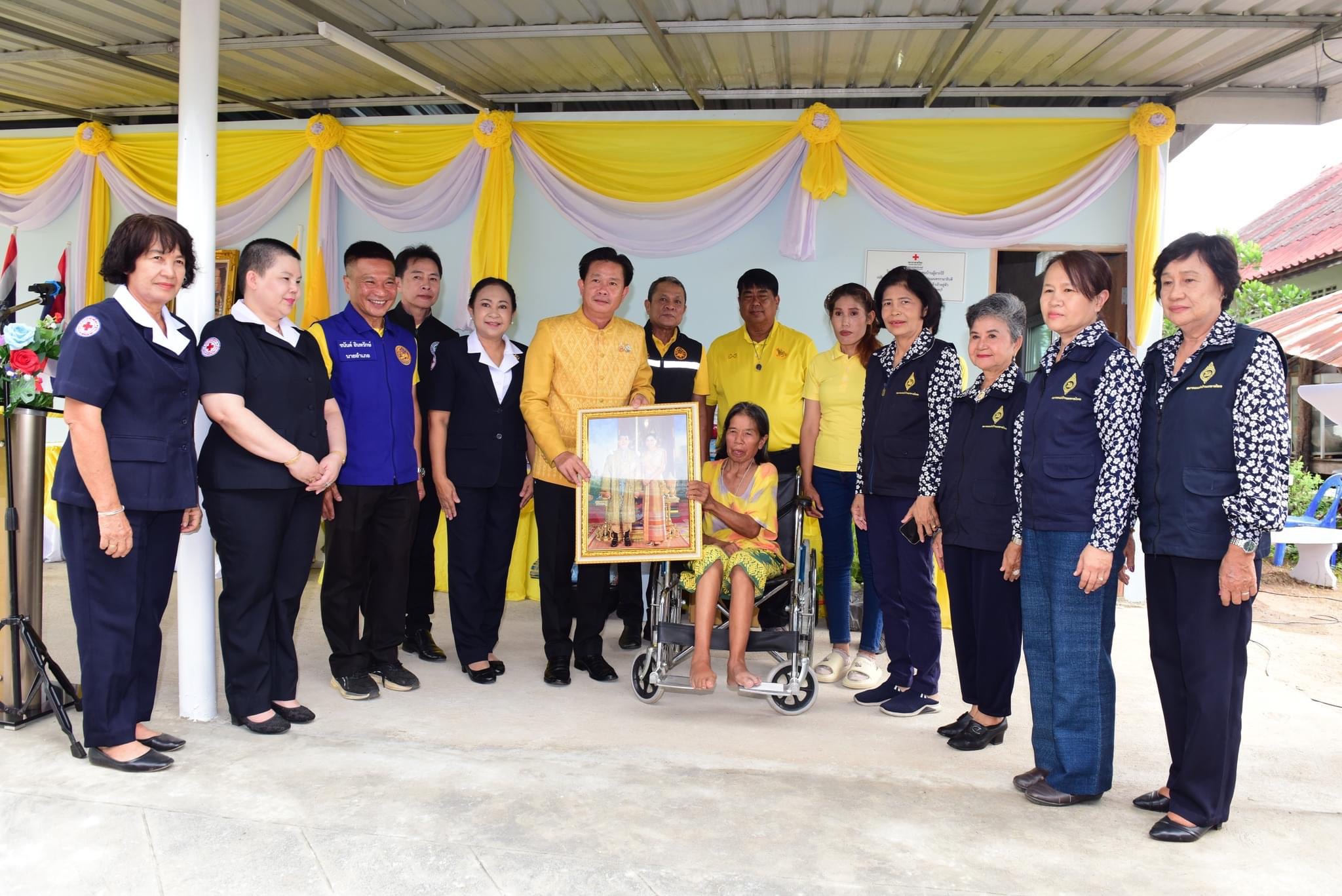 📣 พช.ราชบุรี ร่วมพิธีมอบบ้านตามโครงการสร้างและซ่อมแซมบ้านผู้ยากไร้ เพื่อเฉลิมพระเกียรติพระบาทสมเด็จพระเจ้าอยู่หัว