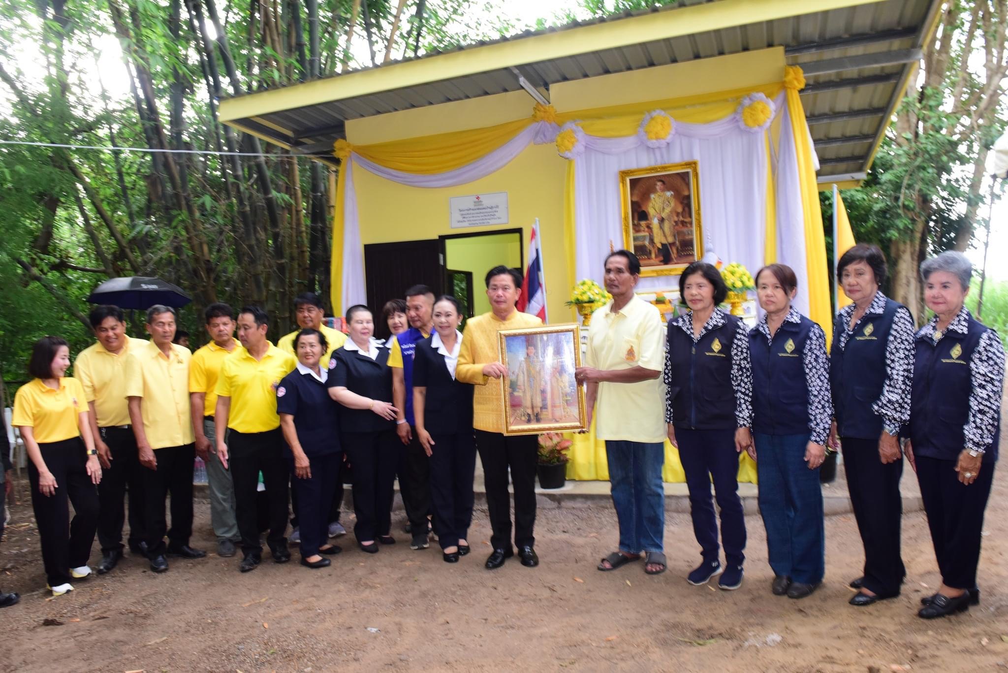 📣 พช.ราชบุรี ร่วมพิธีมอบบ้านตามโครงการสร้างและซ่อมแซมบ้านผู้ยากไร้ เพื่อเฉลิมพระเกียรติพระบาทสมเด็จพระเจ้าอยู่หัว