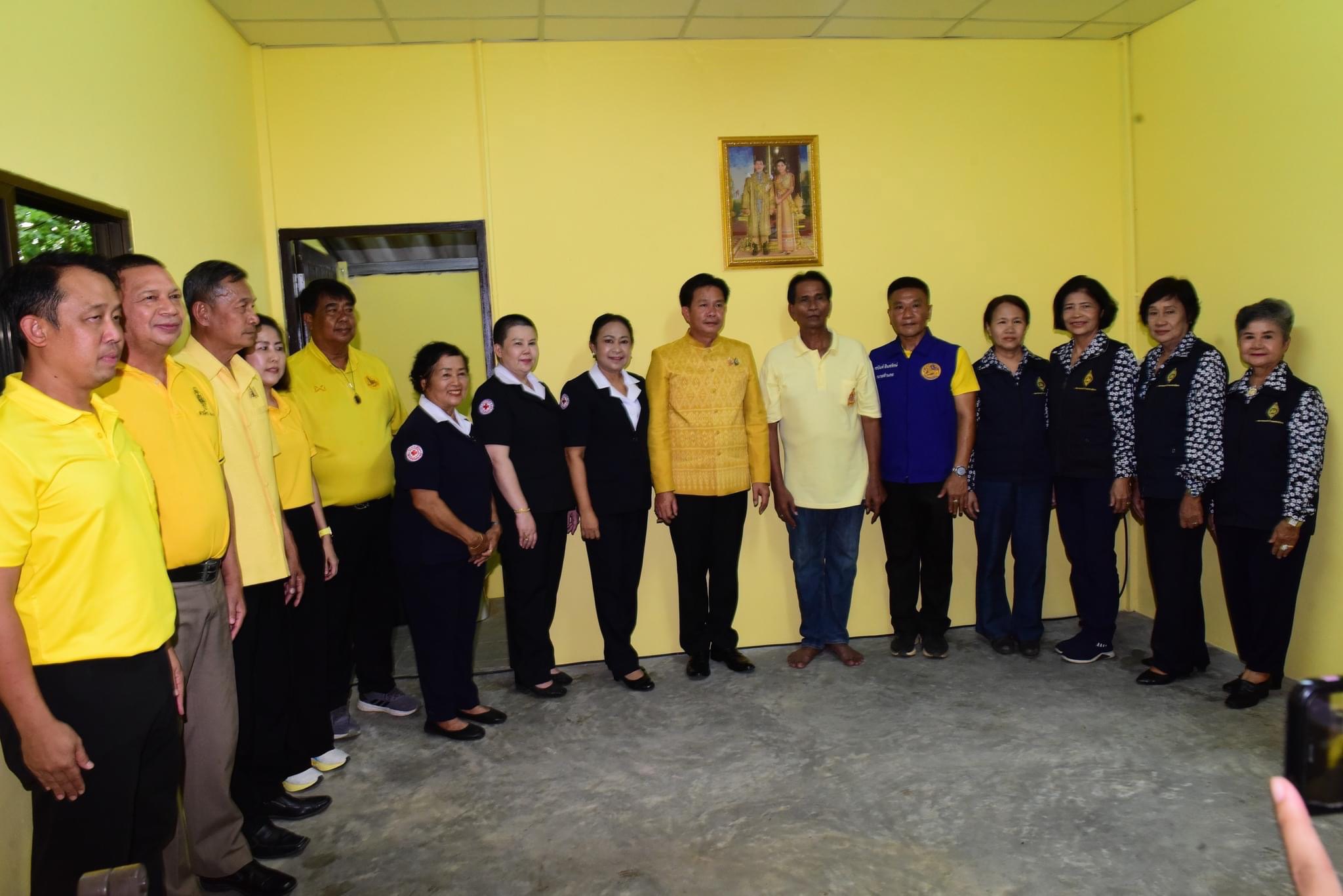 📣 พช.ราชบุรี ร่วมพิธีมอบบ้านตามโครงการสร้างและซ่อมแซมบ้านผู้ยากไร้ เพื่อเฉลิมพระเกียรติพระบาทสมเด็จพระเจ้าอยู่หัว