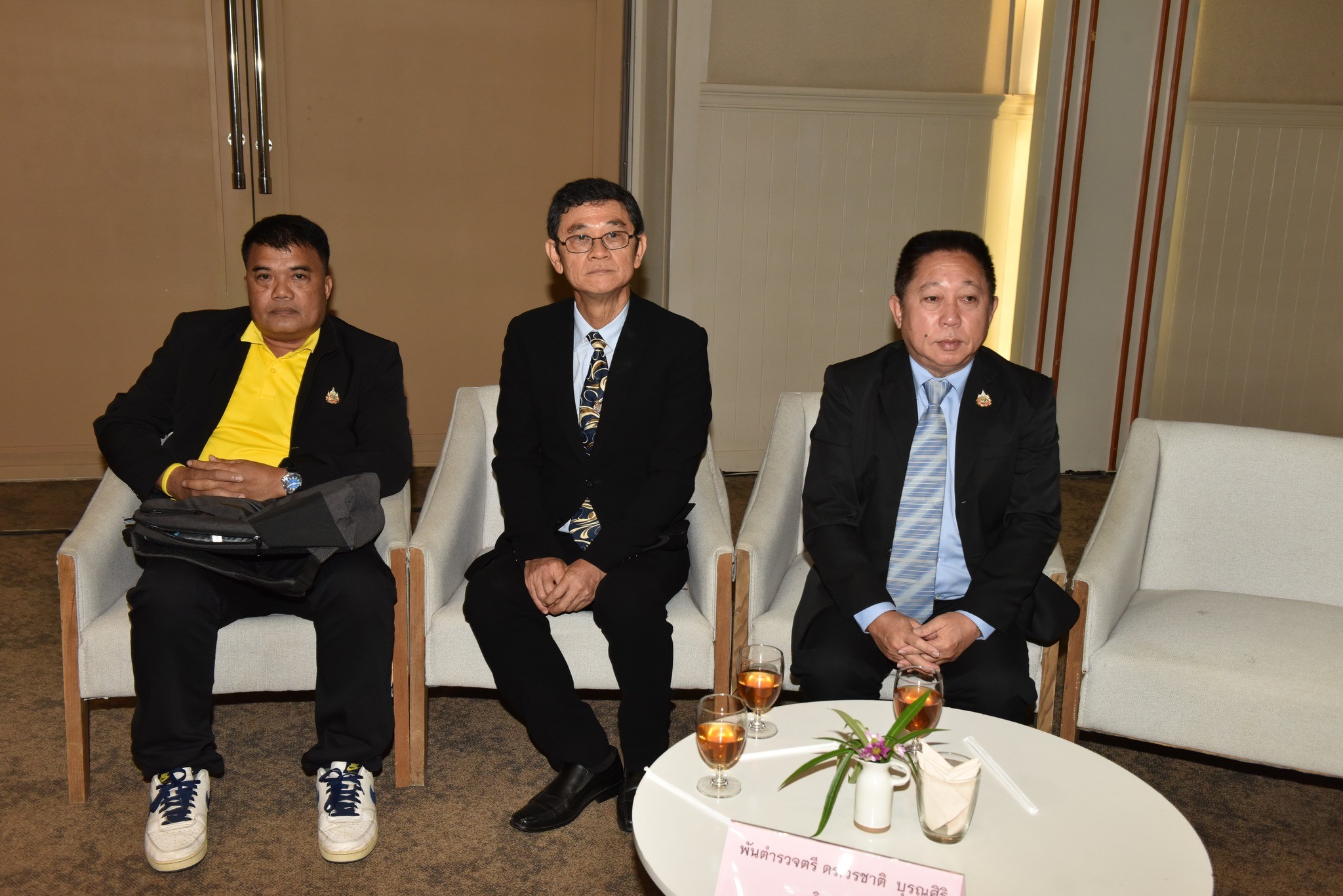 📣 พช.ราชบุรี ร่วมพิธีเปิดโครงการเสริมสร้างคุณธรรม จริยธรรม ในการปฏิบัติราชการและการดำเนินชีวิตให้แก่บุคลากรภาครัฐเพื่อป้องกันและต่อต้านการทุจริต