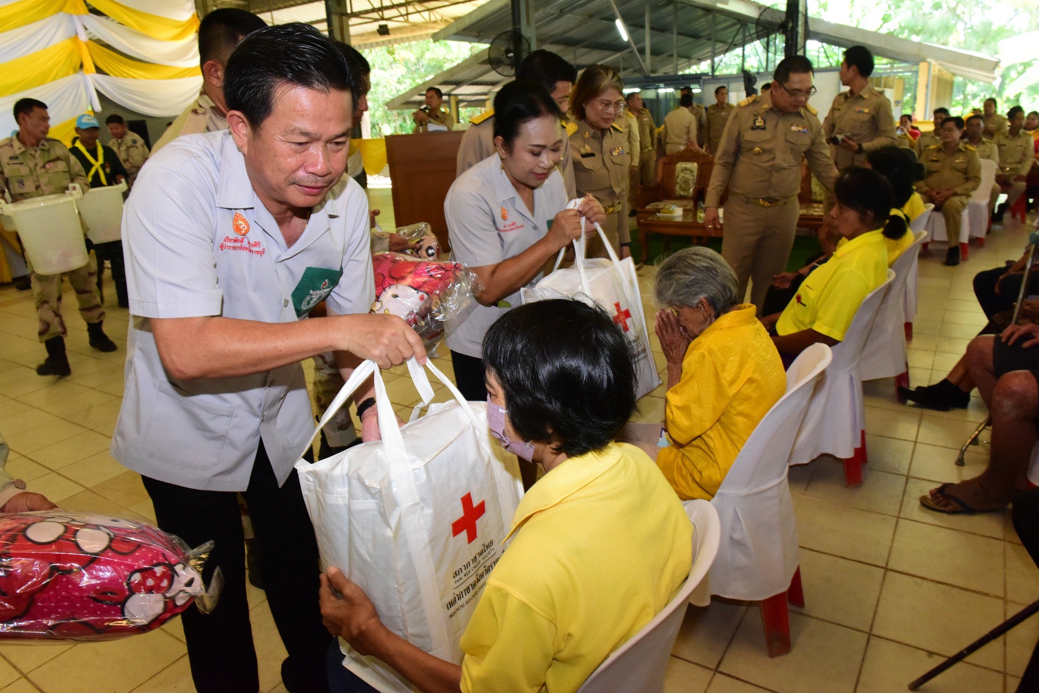 📣 พช.ราชบุรี ร่วมออกหน่วยให้บริการประชาชนภายใต้โครงการจังหวัดเคลื่อนที่ “บำบัดทุกข์บำรุงสุข สร้างรอยยิ้มให้ประชาชนจังหวัดราชบุรี” ร่วมกับโครงการหน่วยแพทย์เคลื่อนที่ พอ.สว.จังหวัดราชบุรี ประจำปี 2567 ครั้งที่ 10