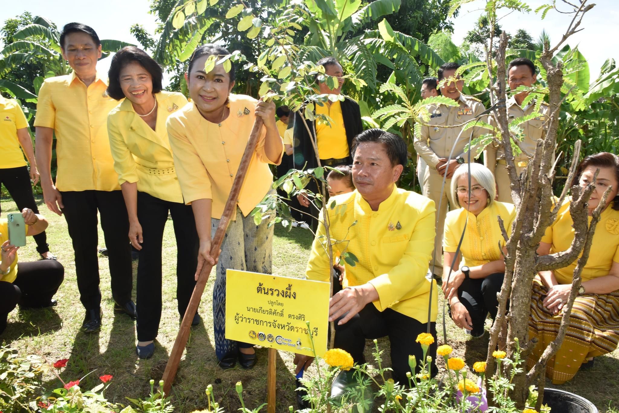 📣 พช.ราชบุรี จัดกิจกรรม Kick off พร้อมพิธีเปิดป้ายโครงการโคก หนอง นา อารยเกษตร เฉลิมพระเกียรติพระบาทสมเด็จพระเจ้าอยู่หัว เนื่องในโอกาสพระราชพิธีมหามงคลเฉลิมพระชนมพรรษา 6 รอบ 28 กรกฎาคม 2567