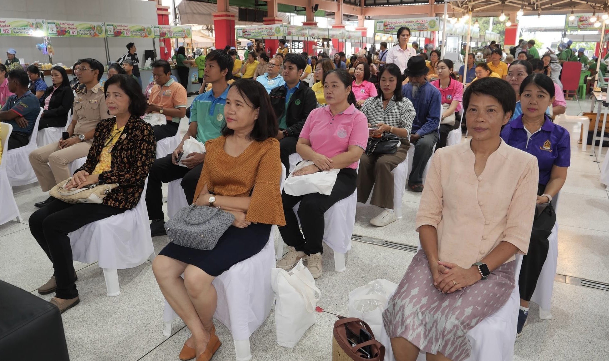 📣 พช.ราชบุรี ร่วมพิธีเปิดงานจำหน่ายของดีและสินค้าเกษตรปลอดภัยภายใต้แนวคิด “ชม ชิม ช็อป ของดีกลุ่มจังหวัดภาคกลางตอนล่าง 1”
