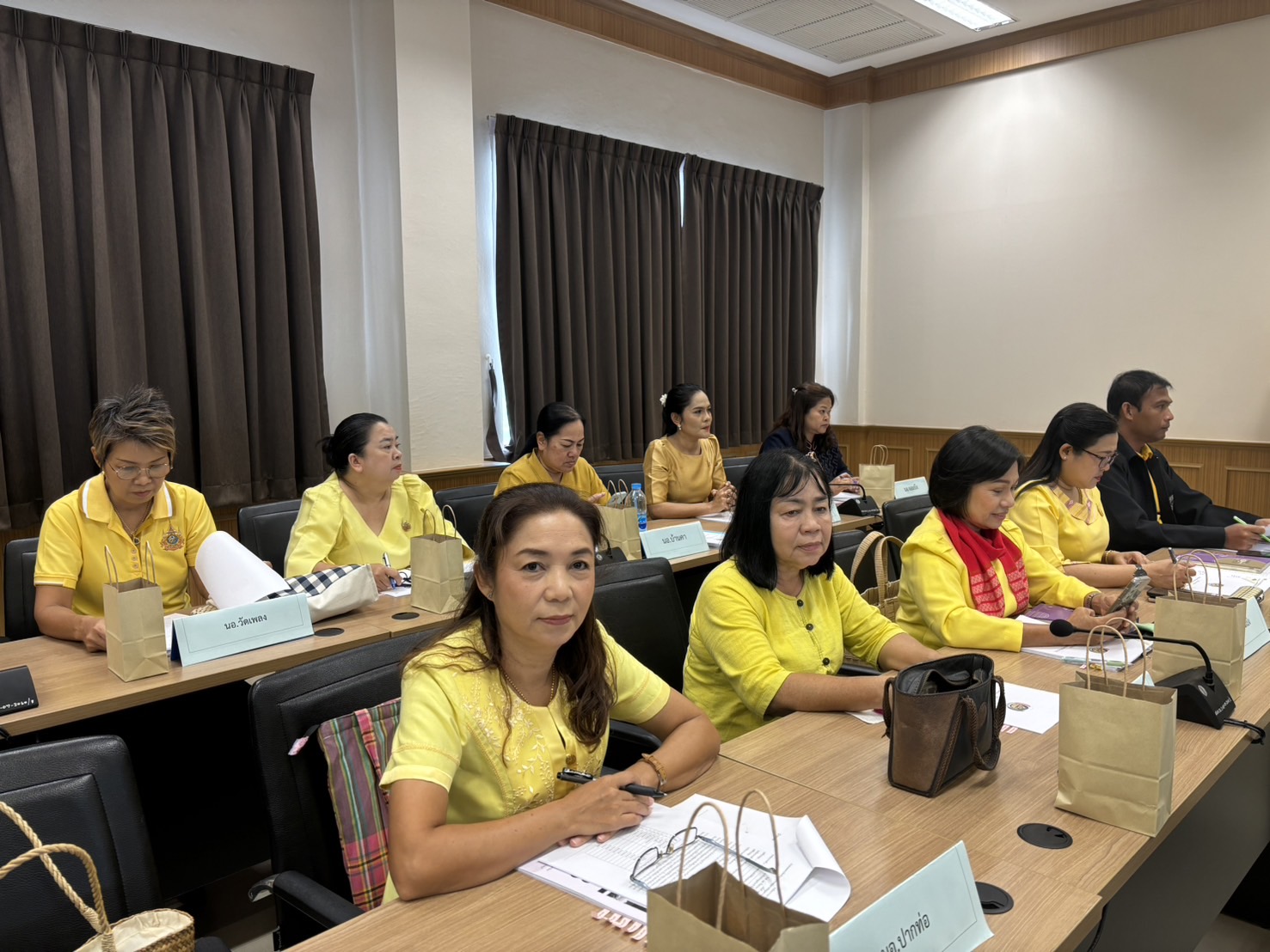 📣 จังหวัดราชบุรี จัดประชุมนำเสนอผลการจัดเก็บและรับรองคุณภาพข้อมูลความจำเป็นพื้นฐาน (จปฐ.) ครั้งที่ 1/2567 ระดับจังหวัด