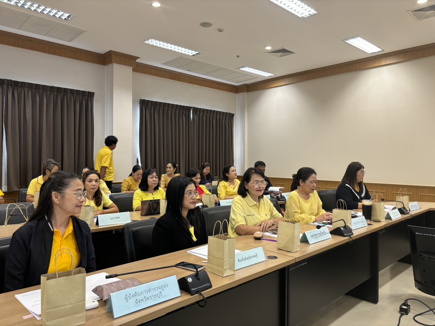 📣 จังหวัดราชบุรี จัดประชุมนำเสนอผลการจัดเก็บและรับรองคุณภาพข้อมูลความจำเป็นพื้นฐาน (จปฐ.) ครั้งที่ 1/2567 ระดับจังหวัด