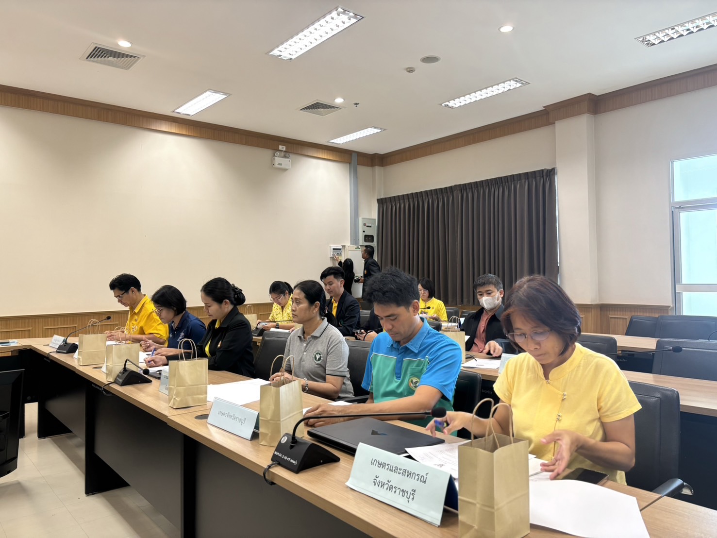 📣 จังหวัดราชบุรี จัดประชุมนำเสนอผลการจัดเก็บและรับรองคุณภาพข้อมูลความจำเป็นพื้นฐาน (จปฐ.) ครั้งที่ 1/2567 ระดับจังหวัด