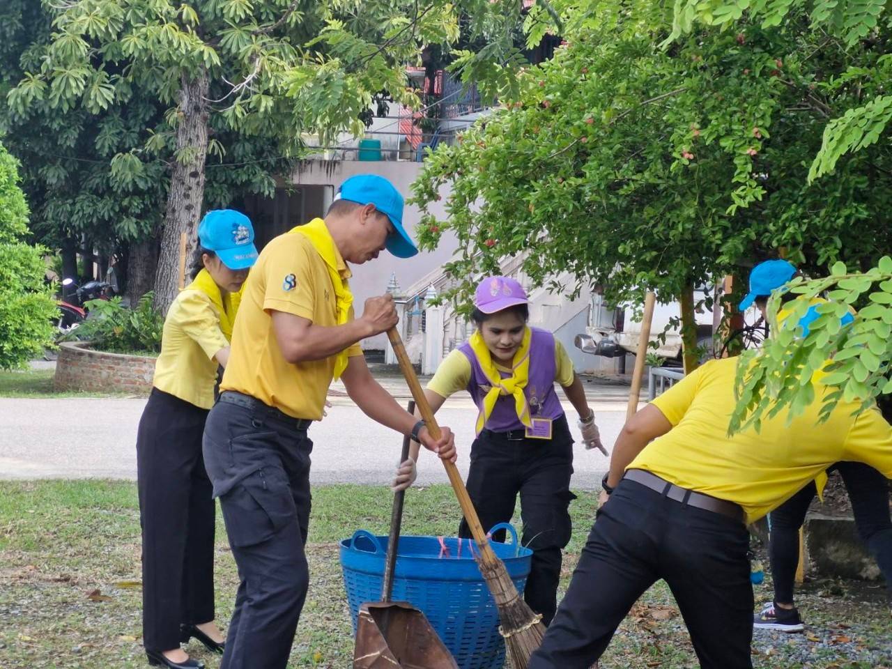 พช.บางแพ จัดกิจกรรมเนื่องในโอกาสวันคล้ายวันก่อตั้งกรมการพัฒนาชุมชน ครบรอบ 62 ปี