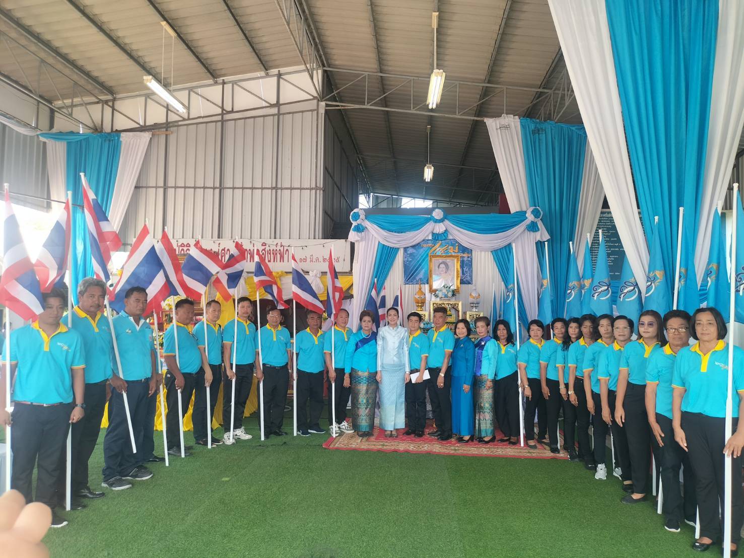 พช.บ้านโป่ง จัดพิธีอัญเชิญเงินขวัญถุงพระราชทานกองทุนแม่ของแผ่นดินและกิจกรรมทอดผ้าป่าสมทบกองทุนแม่ของแผ่นดิน