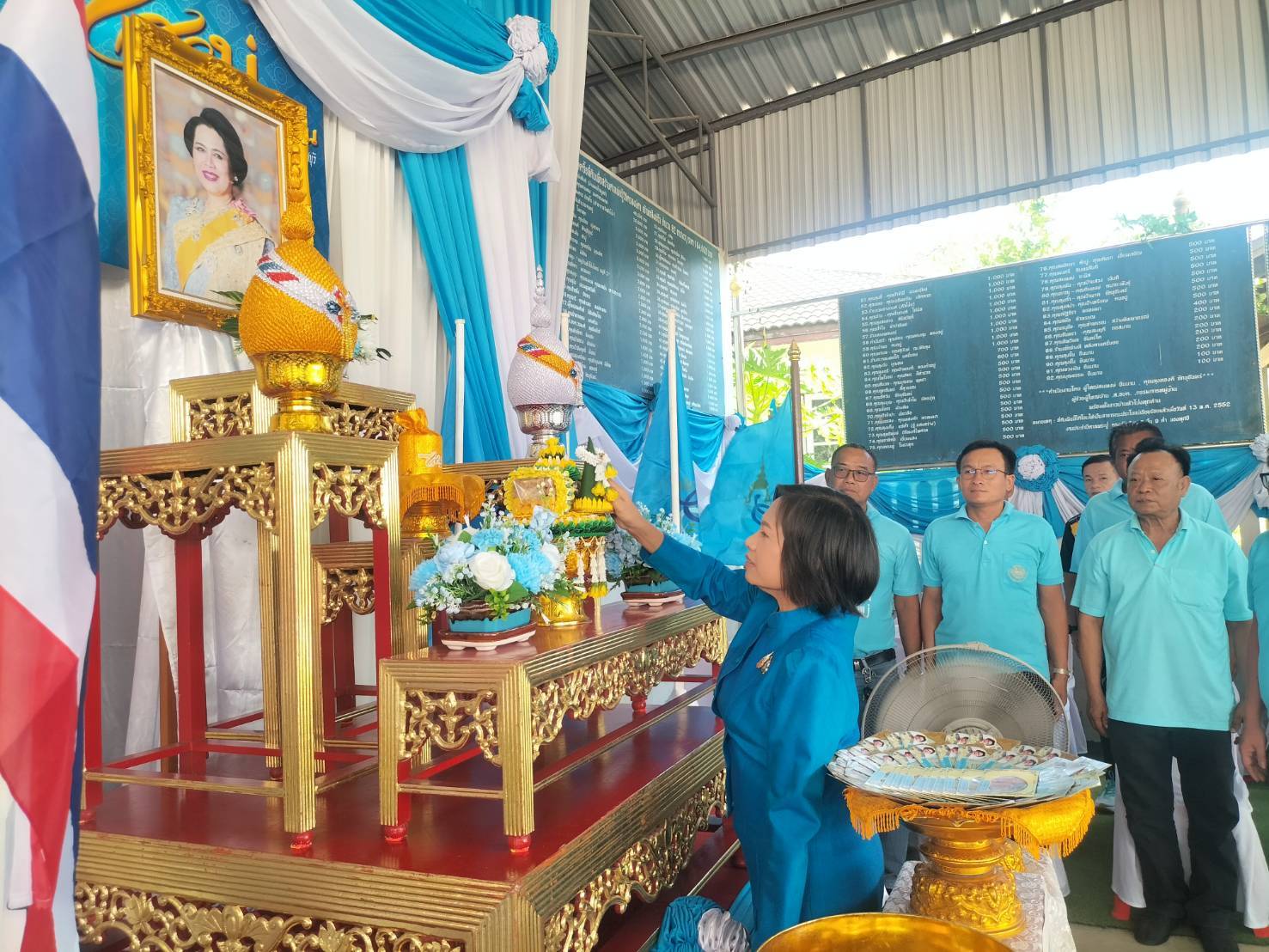 พช.บ้านโป่ง จัดพิธีอัญเชิญเงินขวัญถุงพระราชทานกองทุนแม่ของแผ่นดินและกิจกรรมทอดผ้าป่าสมทบกองทุนแม่ของแผ่นดิน