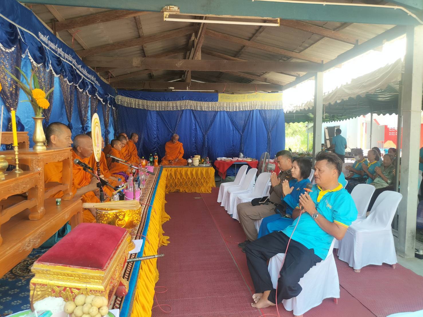 พช.บ้านโป่ง จัดพิธีอัญเชิญเงินขวัญถุงพระราชทานกองทุนแม่ของแผ่นดินและกิจกรรมทอดผ้าป่าสมทบกองทุนแม่ของแผ่นดิน