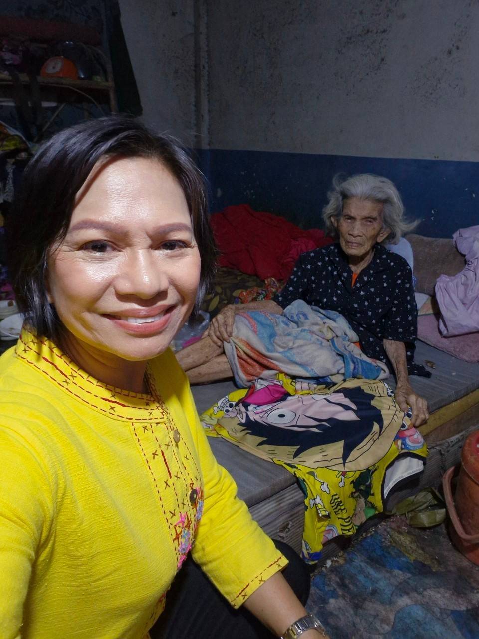 พช.บ้านโป่ง มอบถุงยังชีพครัวเรือนเปราะบาง ด้อยโอกาส ในเขตเทศบาลเมืองบ้านโป่ง