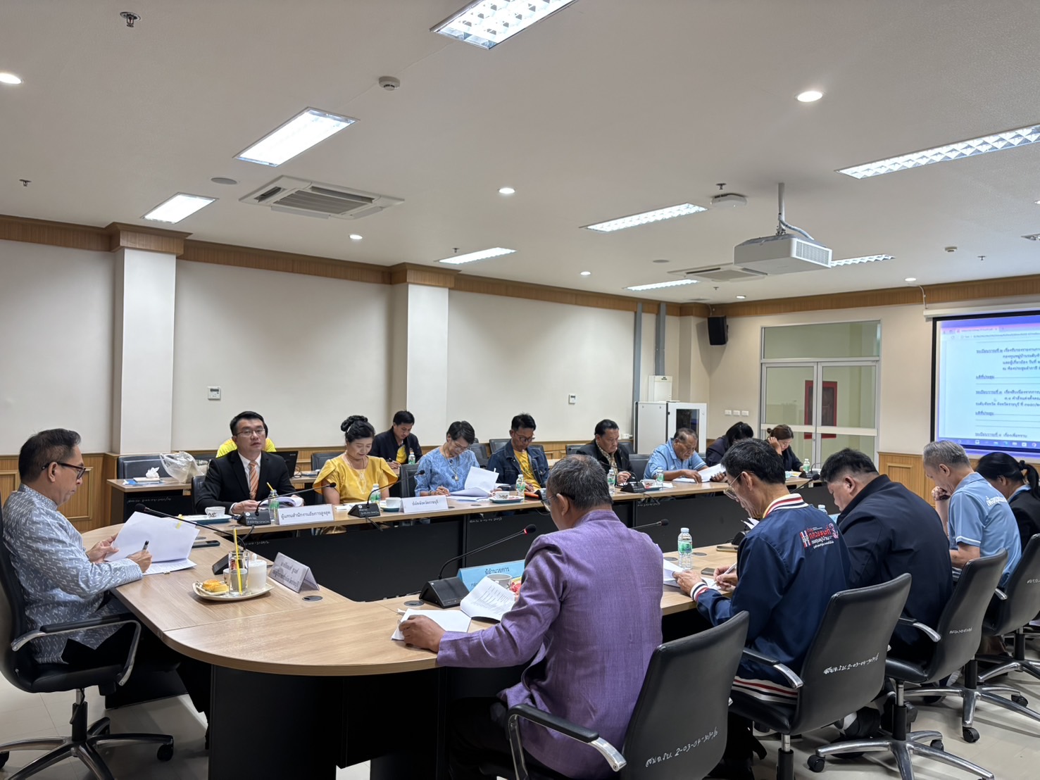 📣 พช.ราชบุรี ดำเนินการจัดประชุมคณะอนุกรรมการสนับสนุนและติดตามการดำเนินงานกองทุนหมู่บ้านและชุมชนเมืองจังหวัดราชบุรี และคณะกรรมการเครือข่ายกองทุนหมู่บ้านและชุมชนเมืองจังหวัดราชบุรี ครั้งที่ 2/2567