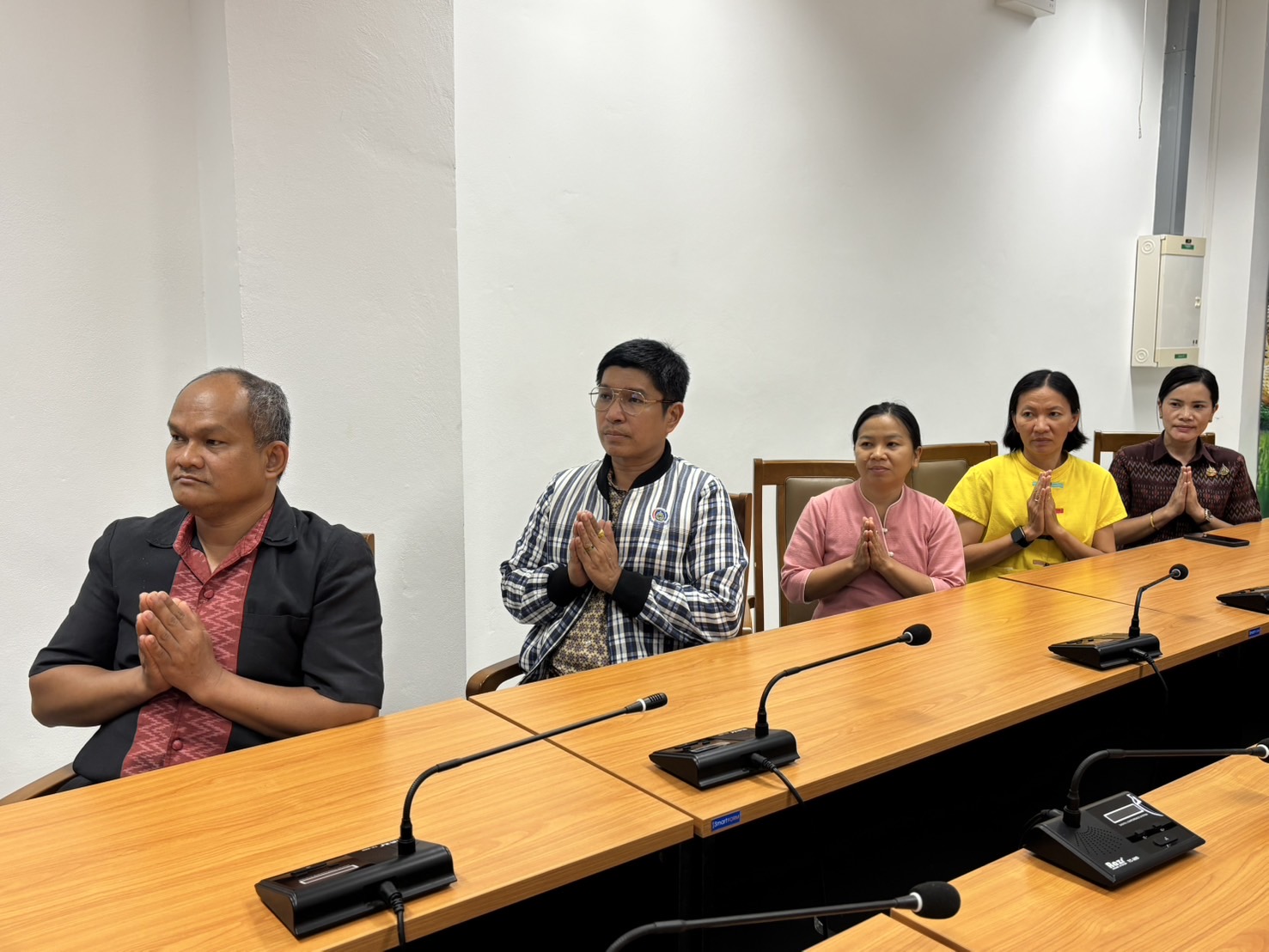 📣 พช.ราชบุรี ร่วมพิธีเจริญพระพุทธมนต์และเจริญจิตตภาวนา เพื่อถวายเป็นพระราชกุศล เนื่องในโอกาสวันเฉลิมพระชนมพรรษาของพระบาทสมเด็จพระเจ้าอยู่หัว และพระบรมวงศานุวงศ์ ประจำปี พ.ศ. 2567 ผ่านระบบออนไลน์ (Zoom Meeting)