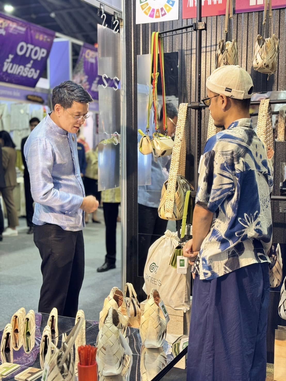 📣 พช.ราชบุรี ร่วมพิธีเปิดงาน OTOP City 2024 “มอบความสุขด้วยของขวัญล้ำค่า จากภูมิปัญญาไทย” ⏰