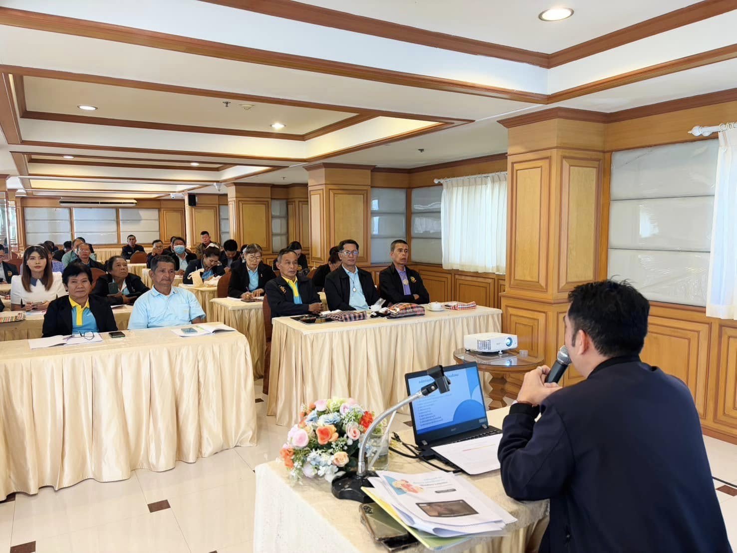 พช.ราชบุรี ดำเนินโครงการประชุมเชิงปฏิบัติการคณะกรรมการเครือข่ายกองทุนแม่ของแผ่นดินหนุนเสริมความเข้มแข็งหมู่บ้าน/ชุมชน สู่การเป็นพื้นที่ปลอดภัยจากยาเสพติด