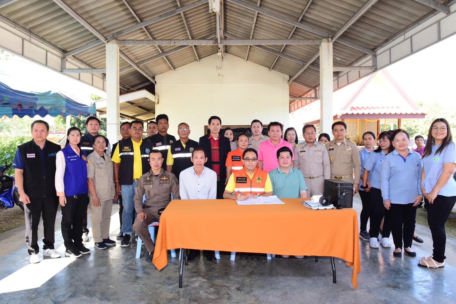 📣 พช.ราชบุรี ร่วมตรวจติดตามและตรวจเยี่ยมจุดตรวจช่วงเทศกาลปีใหม่ พ.ศ. 2568 เพื่อเป็นขวัญและกำลังใจในการปฏิบัติหน้าที่ของเจ้าหน้าที่ประจำหน่วย