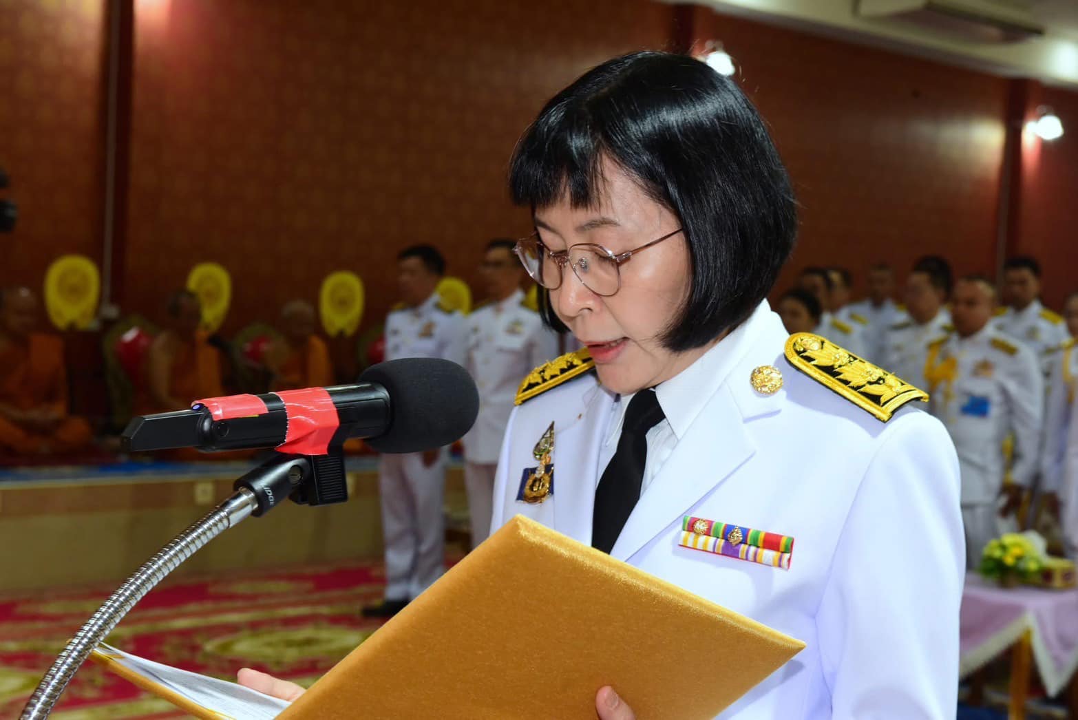 พช.ราชบุรี ร่วมพิธีเจริญพระพุทธมนต์สมเด็จพระเจ้าลูกเธอ เจ้าฟ้าสิริวัณณวรี นารีรัตนราชกัญญา พร้อมมอบใบประกาศเกียรติคุณพระราชทาน และบัตรอวยพร (ส.ค.ส.) พระราชทาน