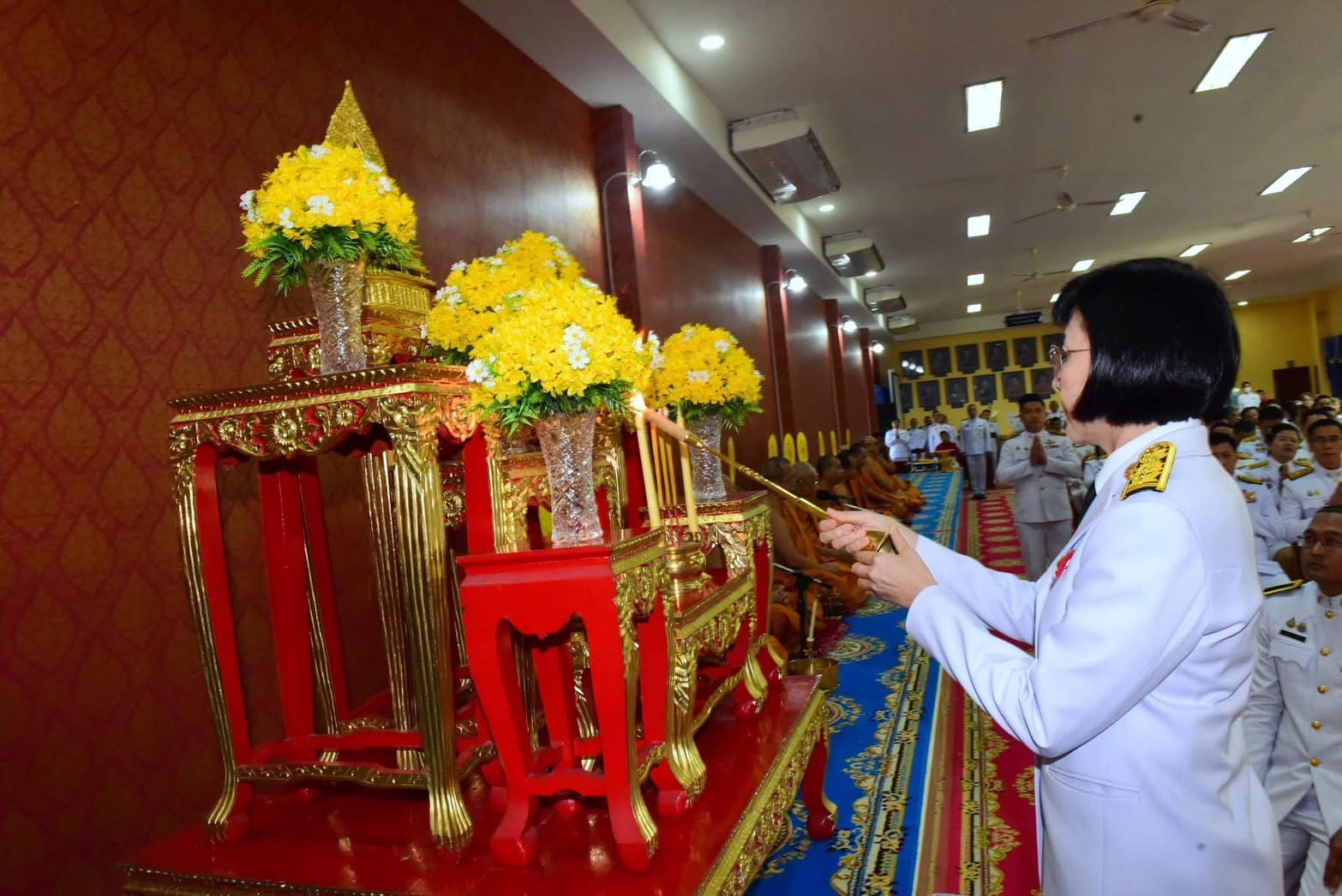 พช.ราชบุรี ร่วมพิธีเจริญพระพุทธมนต์สมเด็จพระเจ้าลูกเธอ เจ้าฟ้าสิริวัณณวรี นารีรัตนราชกัญญา พร้อมมอบใบประกาศเกียรติคุณพระราชทาน และบัตรอวยพร (ส.ค.ส.) พระราชทาน