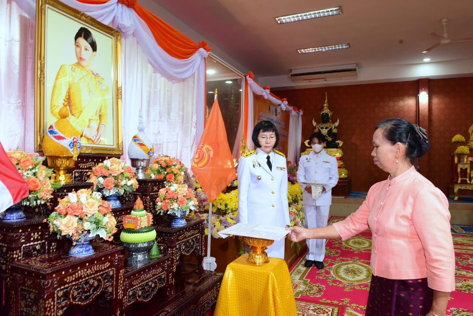 พช.ราชบุรี ร่วมพิธีเจริญพระพุทธมนต์สมเด็จพระเจ้าลูกเธอ เจ้าฟ้าสิริวัณณวรี นารีรัตนราชกัญญา พร้อมมอบใบประกาศเกียรติคุณพระราชทาน และบัตรอวยพร (ส.ค.ส.) พระราชทาน
