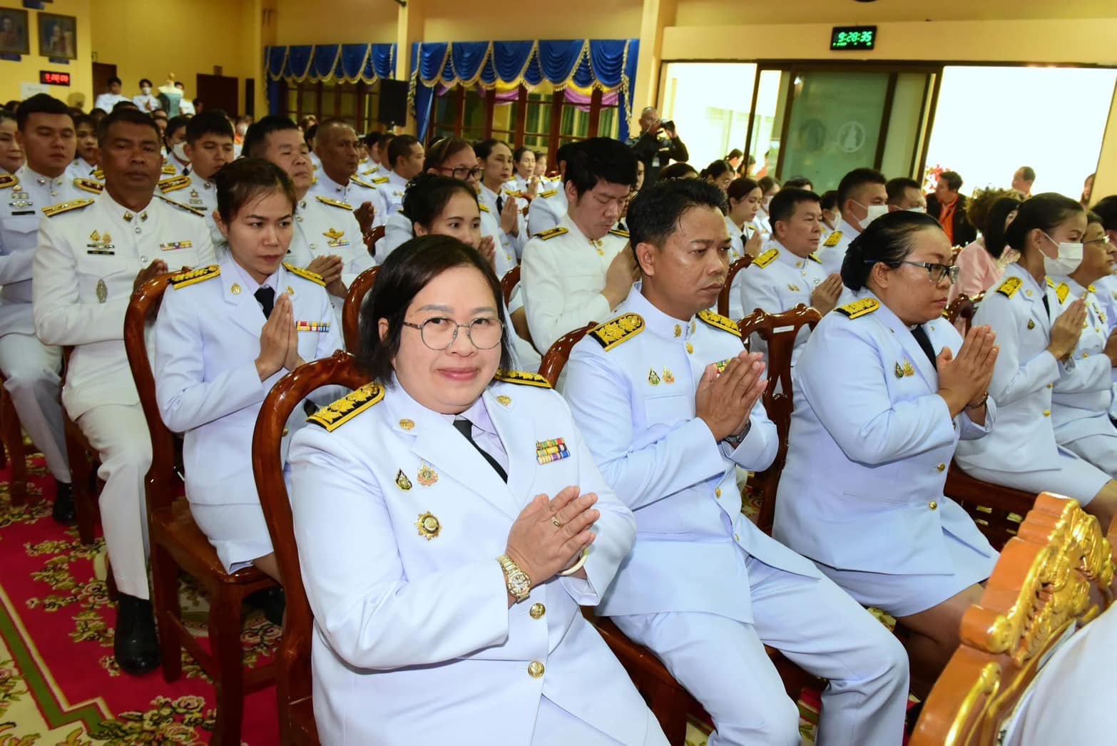 พช.ราชบุรี ร่วมพิธีเจริญพระพุทธมนต์สมเด็จพระเจ้าลูกเธอ เจ้าฟ้าสิริวัณณวรี นารีรัตนราชกัญญา พร้อมมอบใบประกาศเกียรติคุณพระราชทาน และบัตรอวยพร (ส.ค.ส.) พระราชทาน